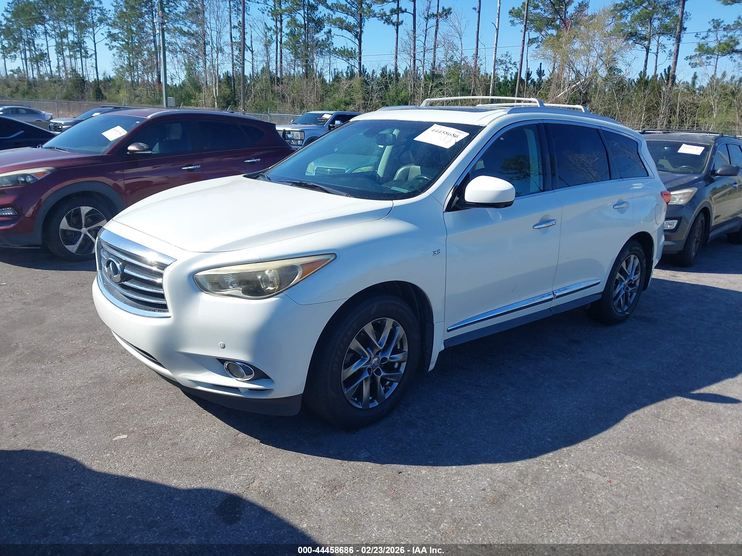 INFINITI QX60 image 2