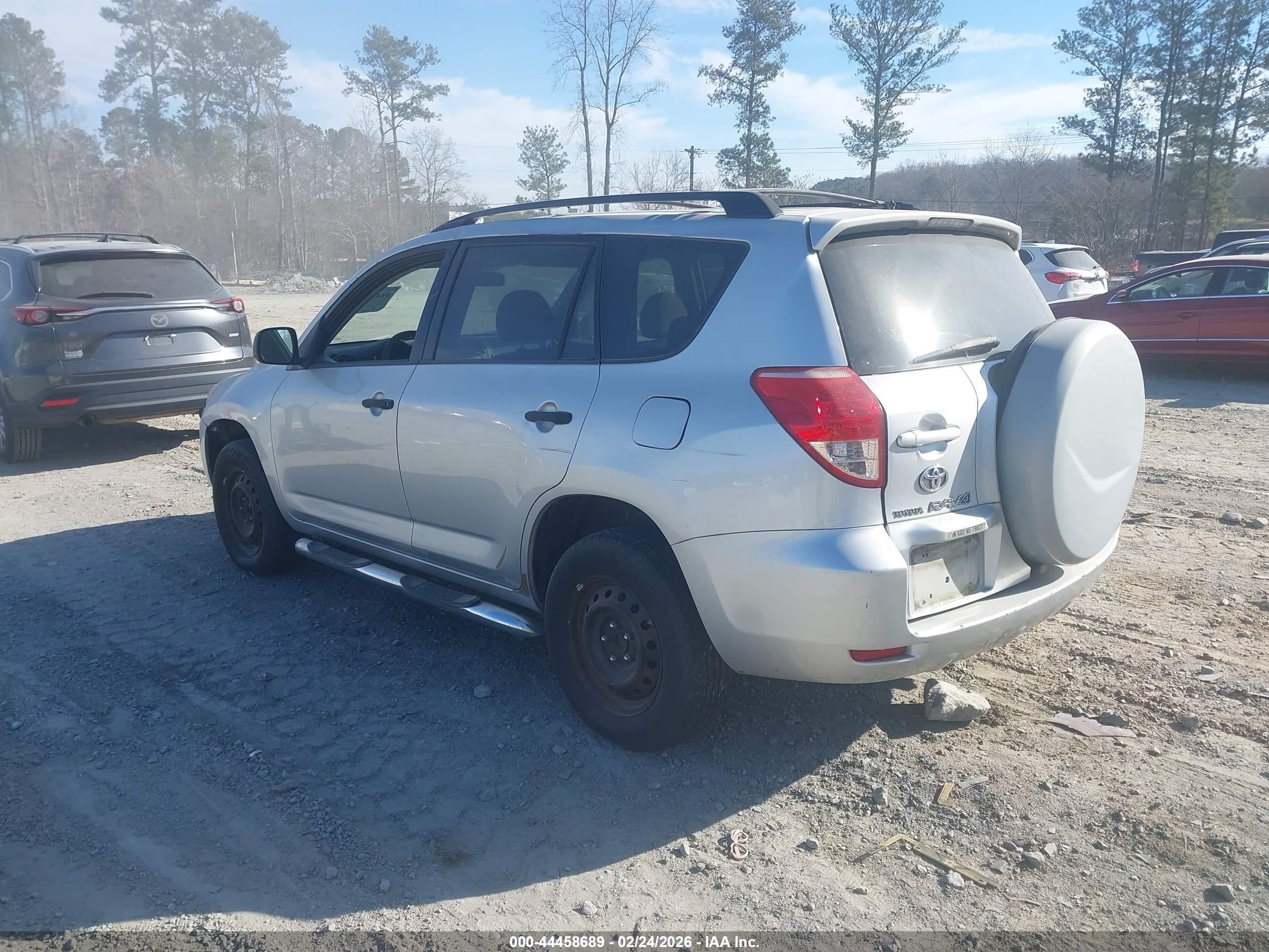 TOYOTA RAV4 image 3