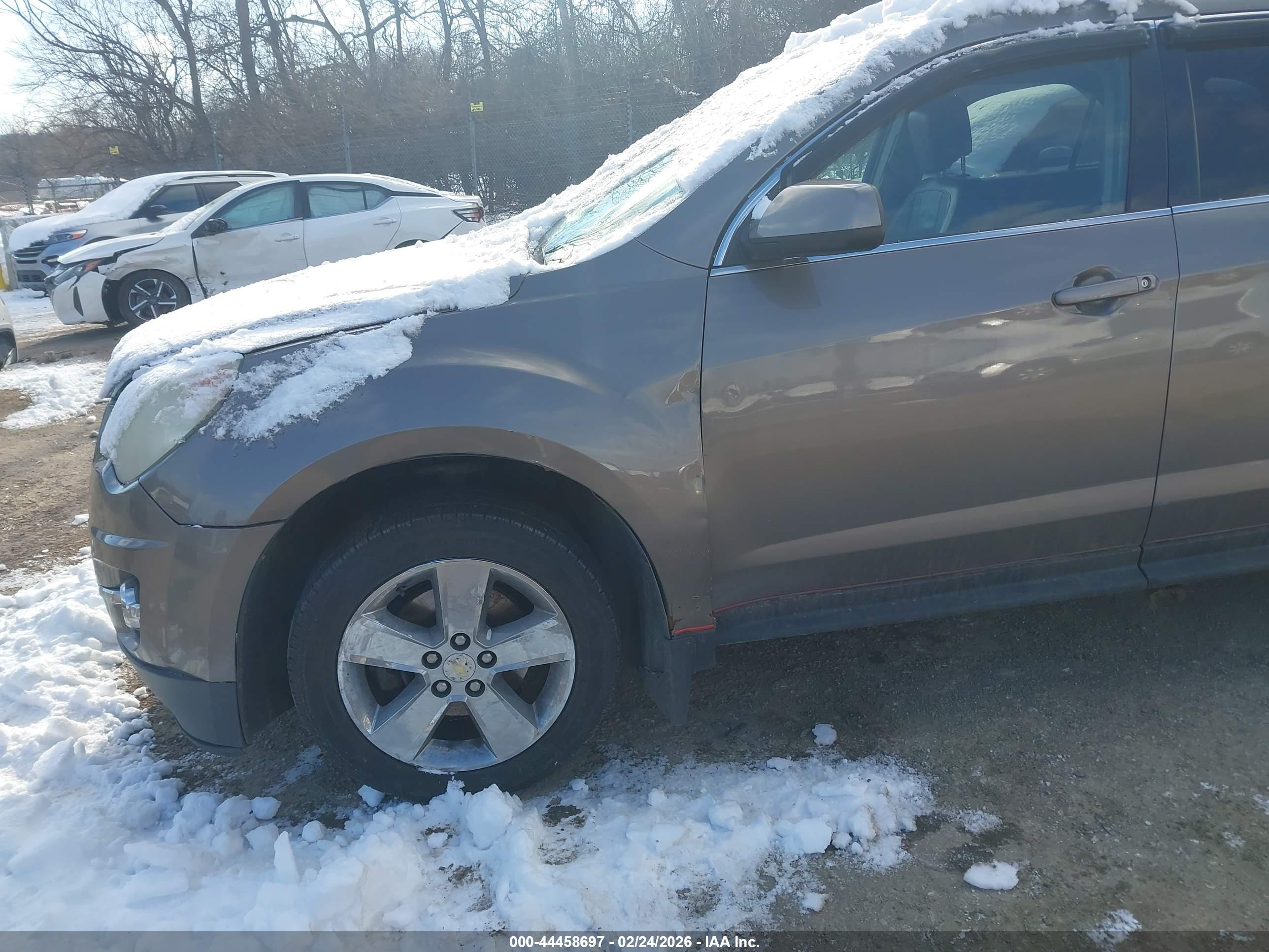 CHEVROLET EQUINOX image 6