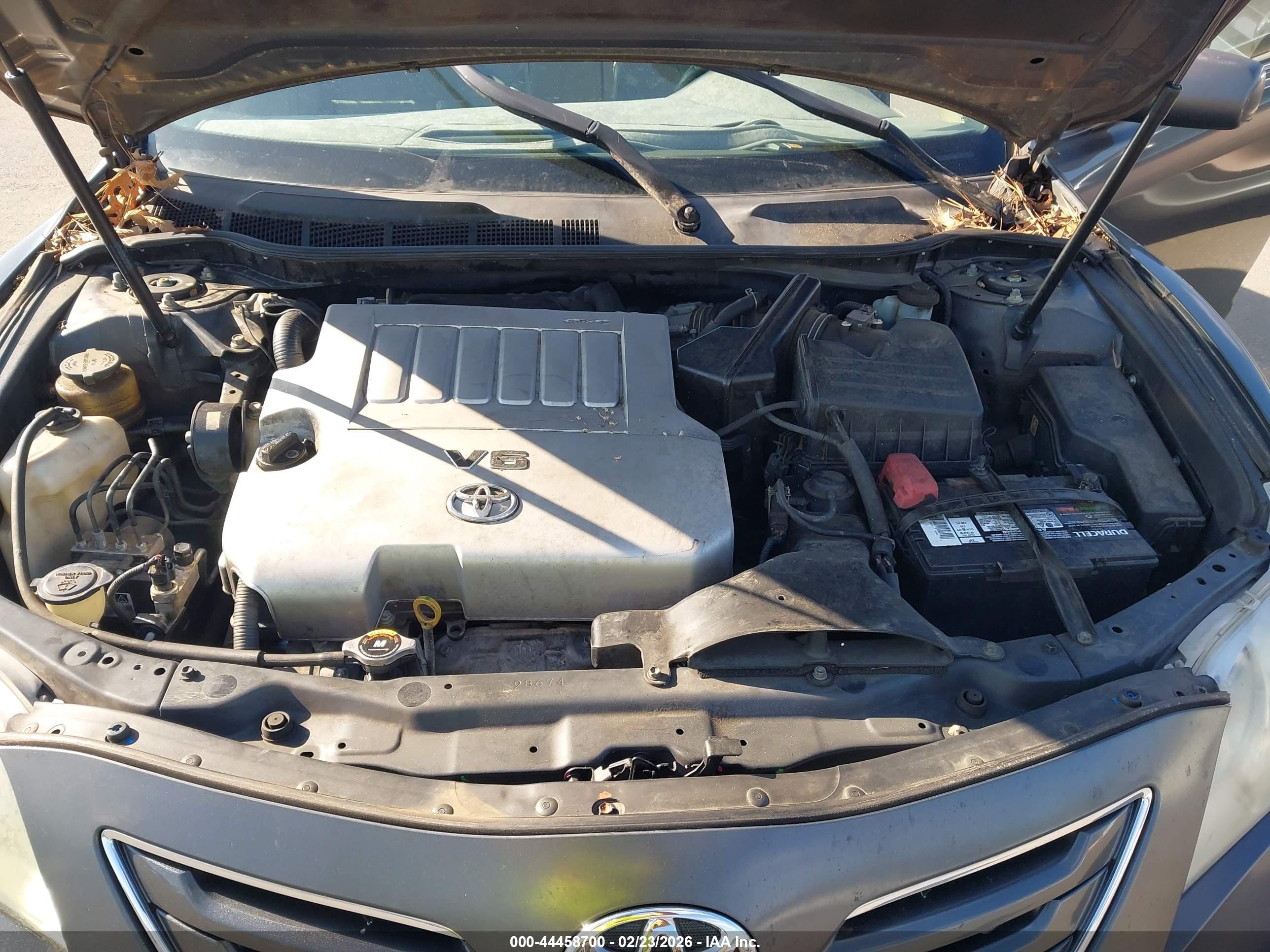 TOYOTA CAMRY image 10