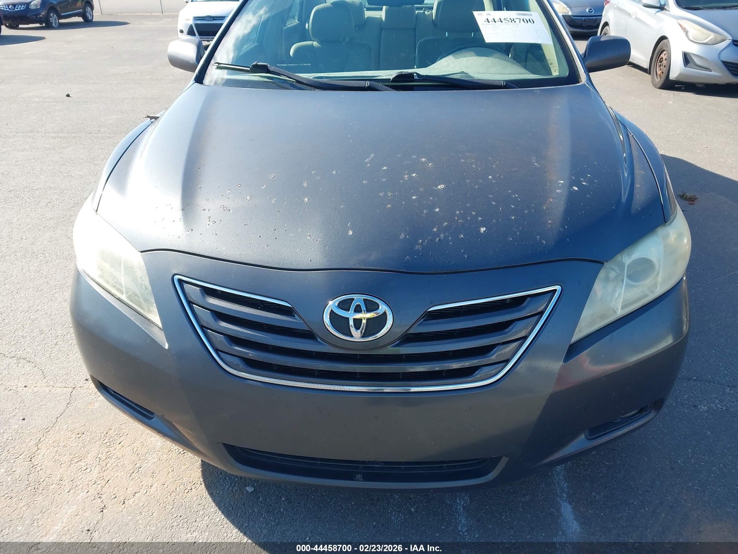 TOYOTA CAMRY image 6