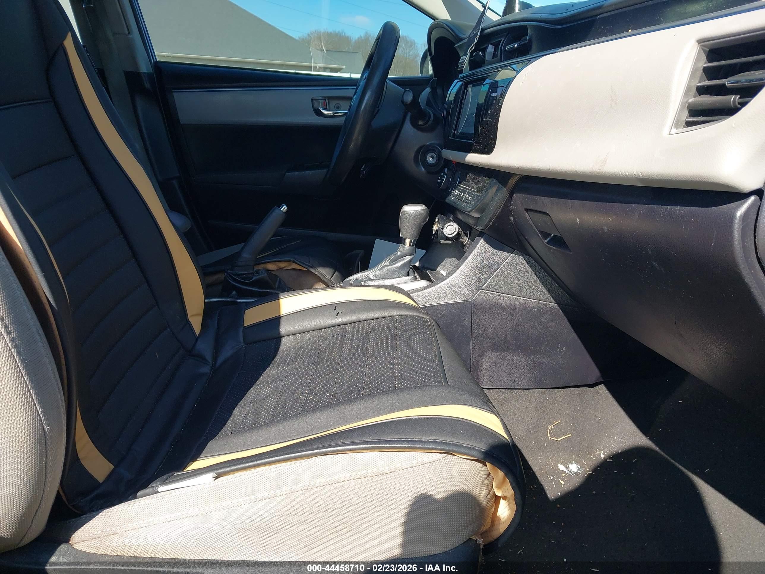 TOYOTA COROLLA image 5