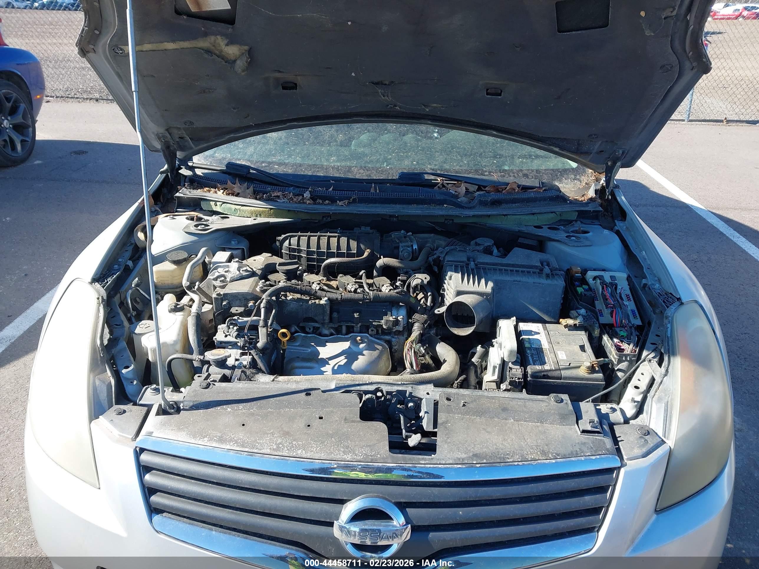 NISSAN ALTIMA image 10