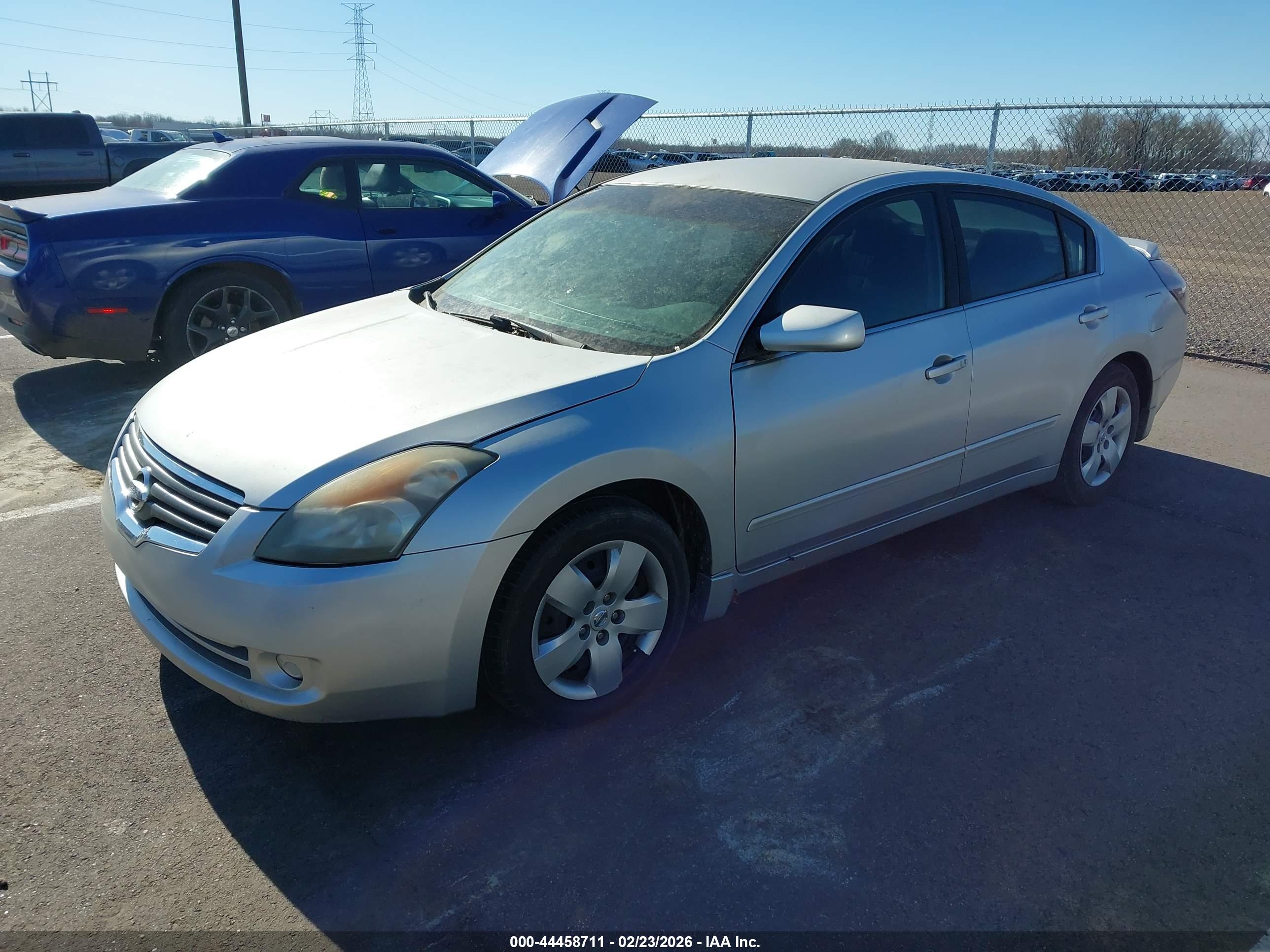 NISSAN ALTIMA image 2