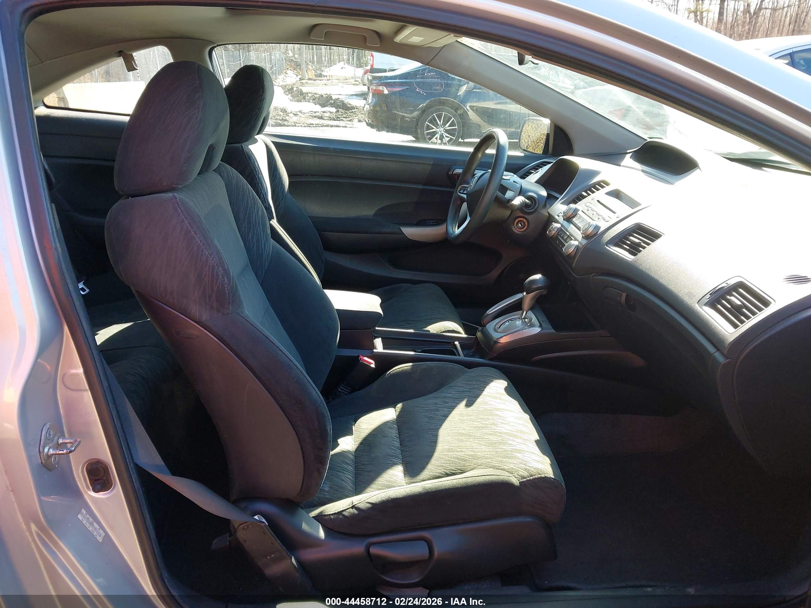 HONDA CIVIC image 5