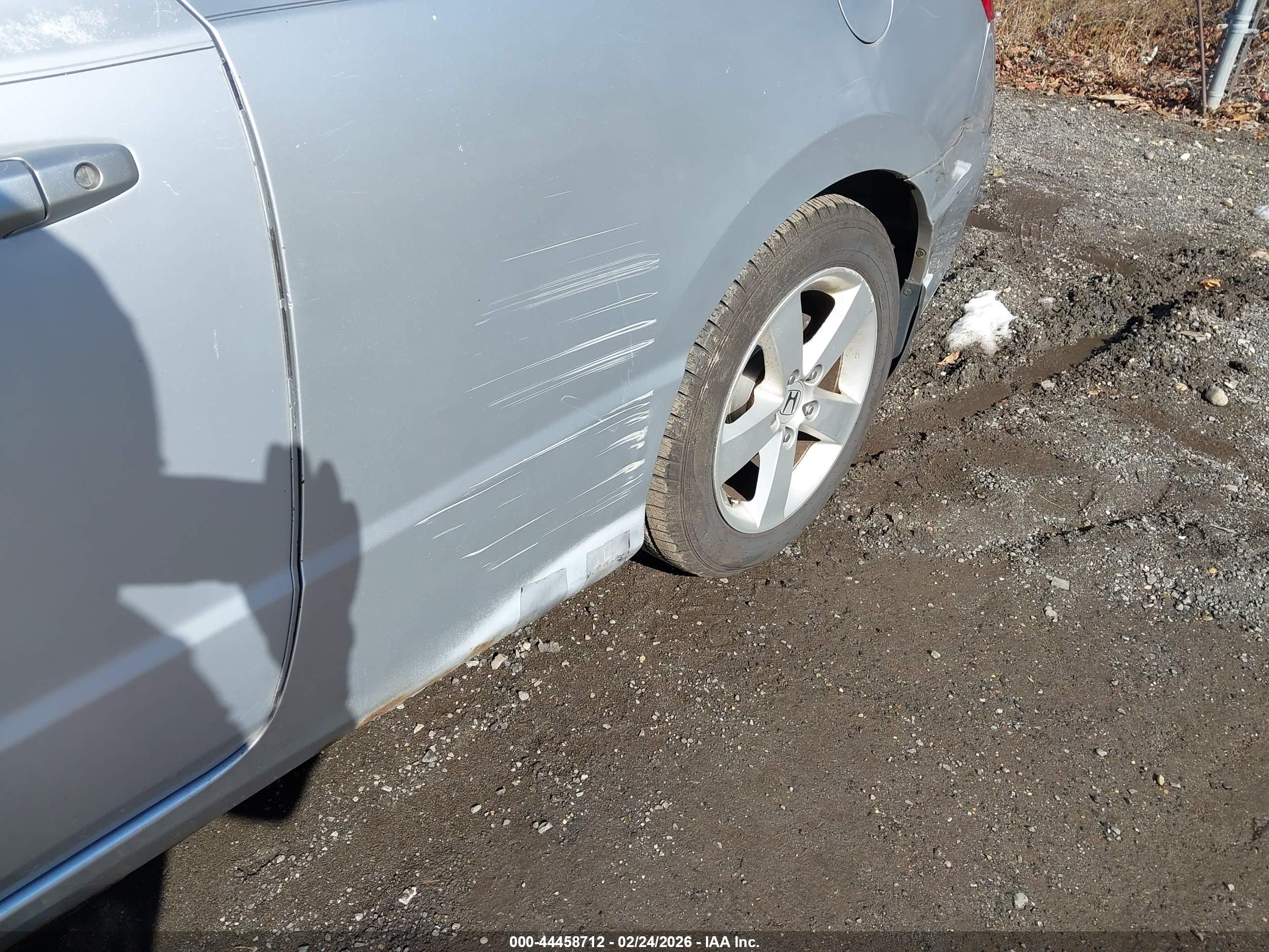 HONDA CIVIC image 6