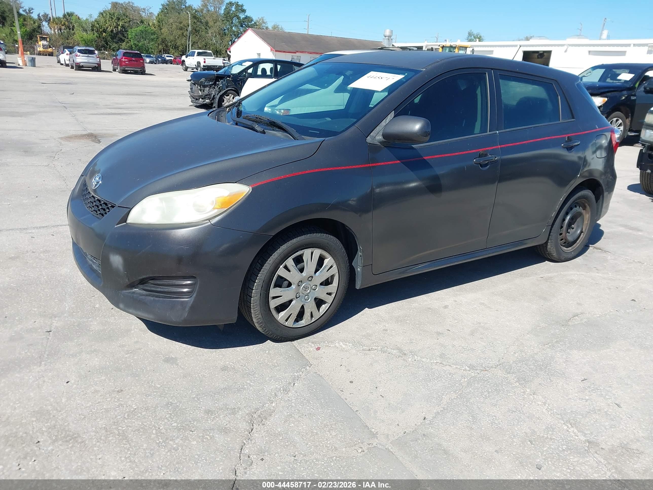 TOYOTA MATRIX image 2