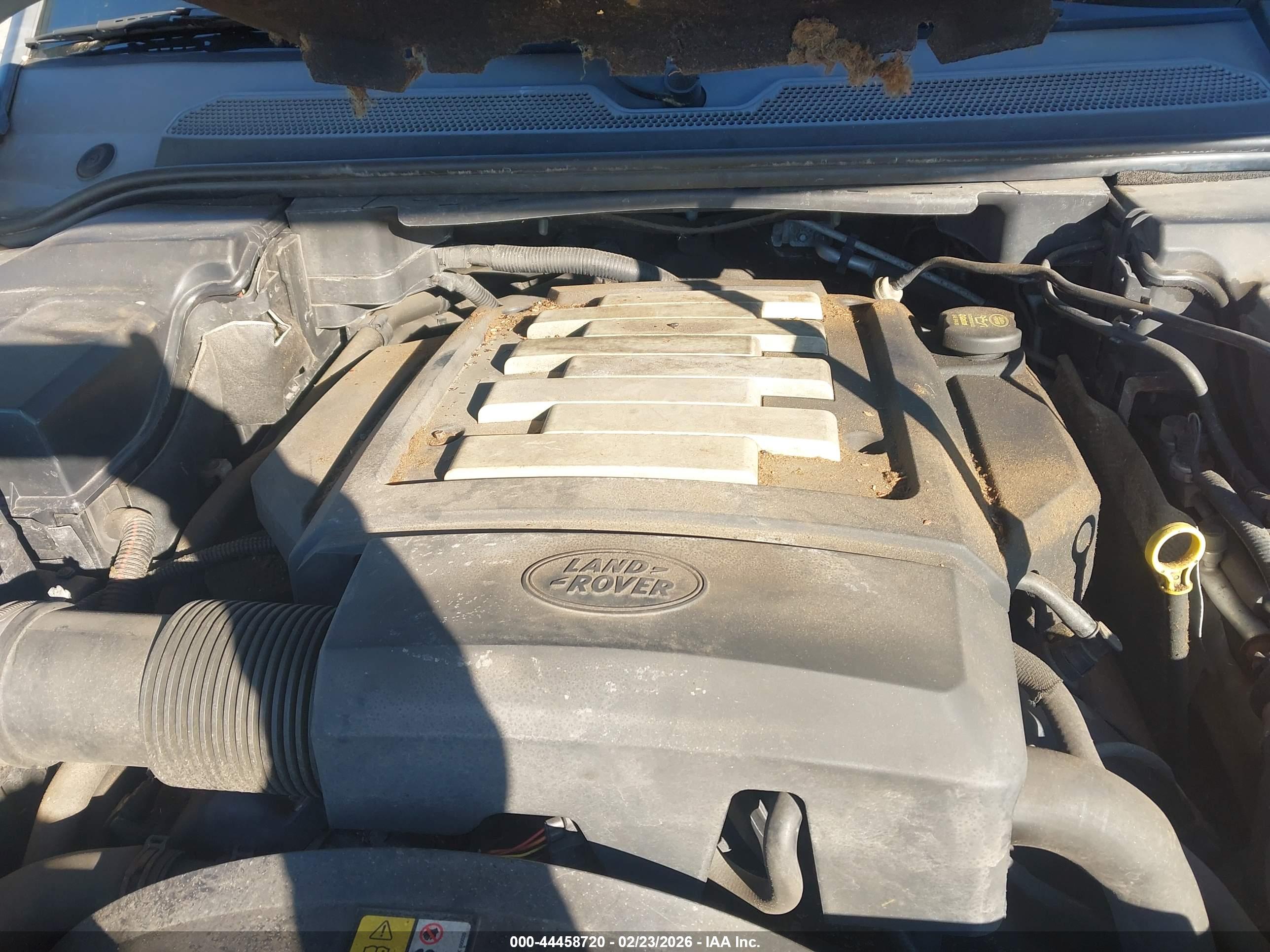 LAND ROVER image 10