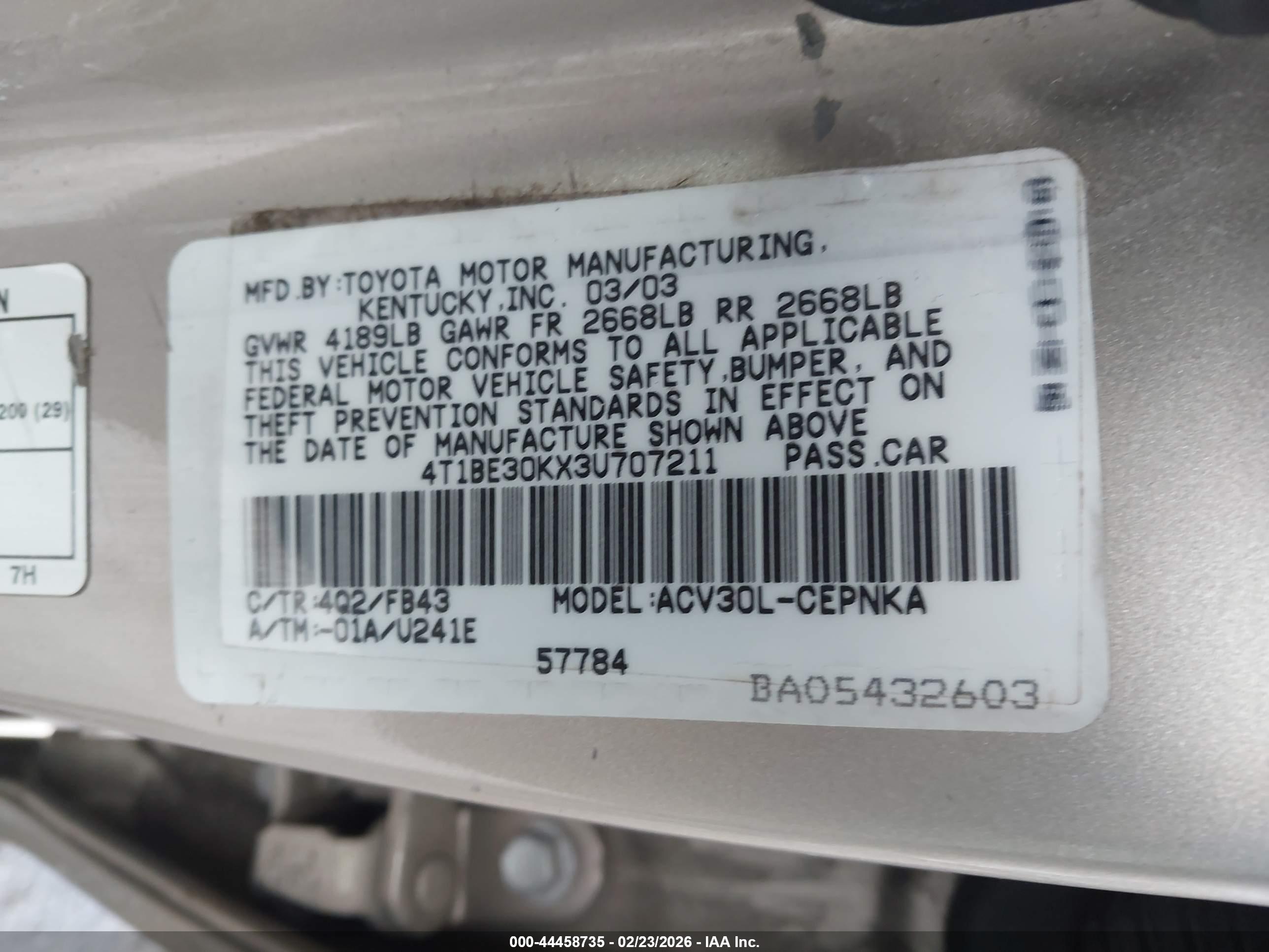 TOYOTA CAMRY image 9