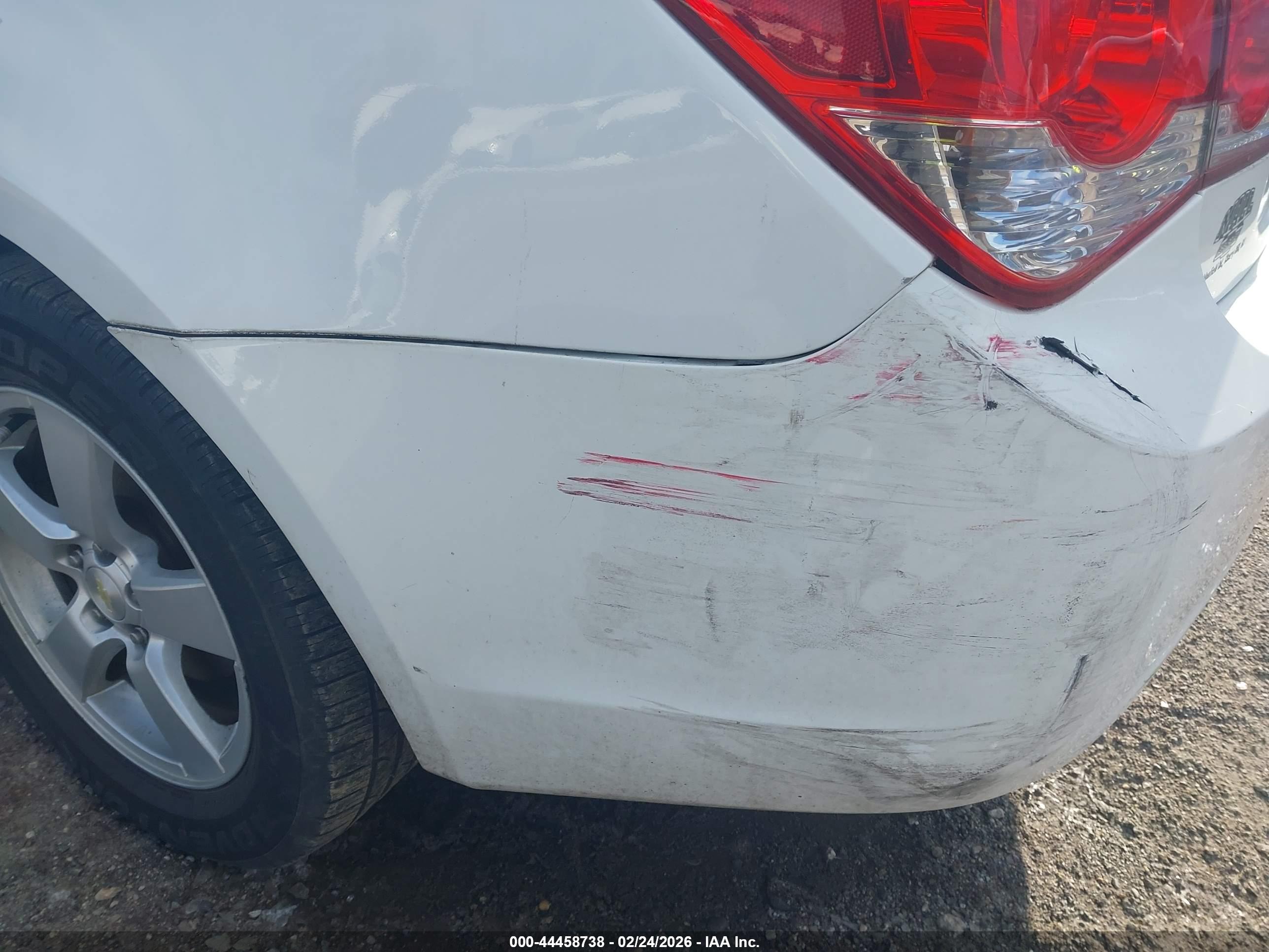 CHEVROLET CRUZE image 6