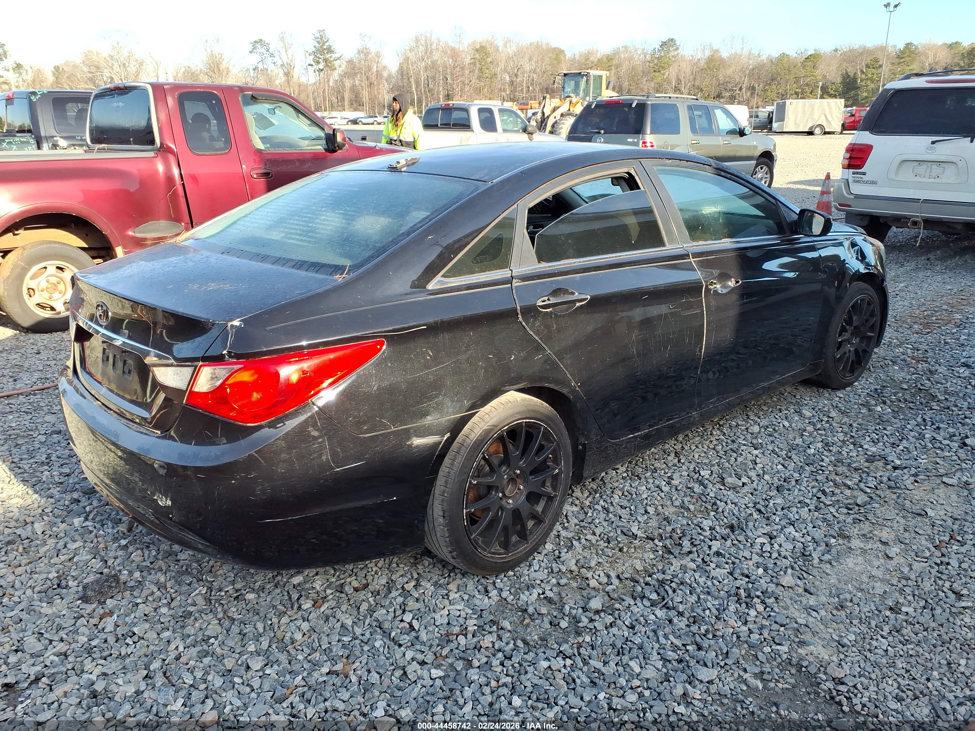 HYUNDAI SONATA image 4