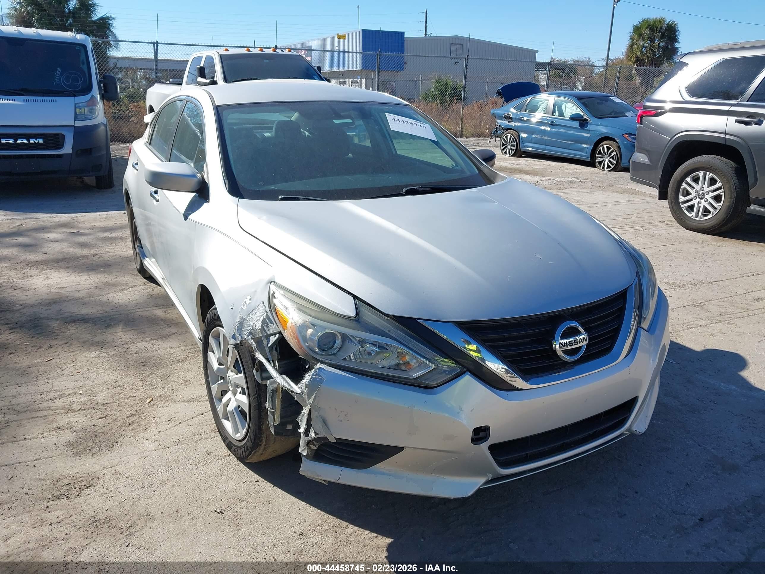 NISSAN ALTIMA image 6