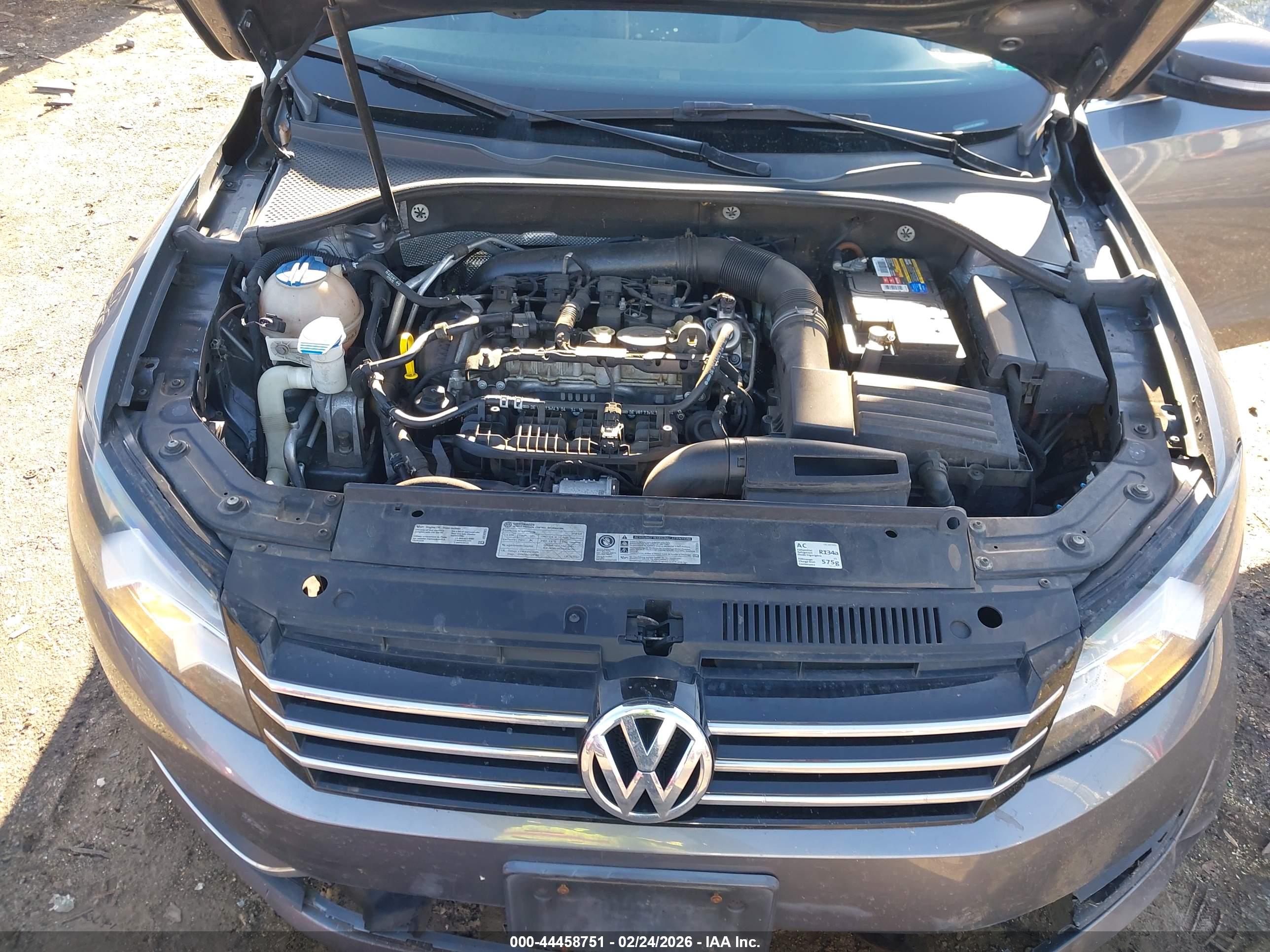 VOLKSWAGEN PASSAT image 10