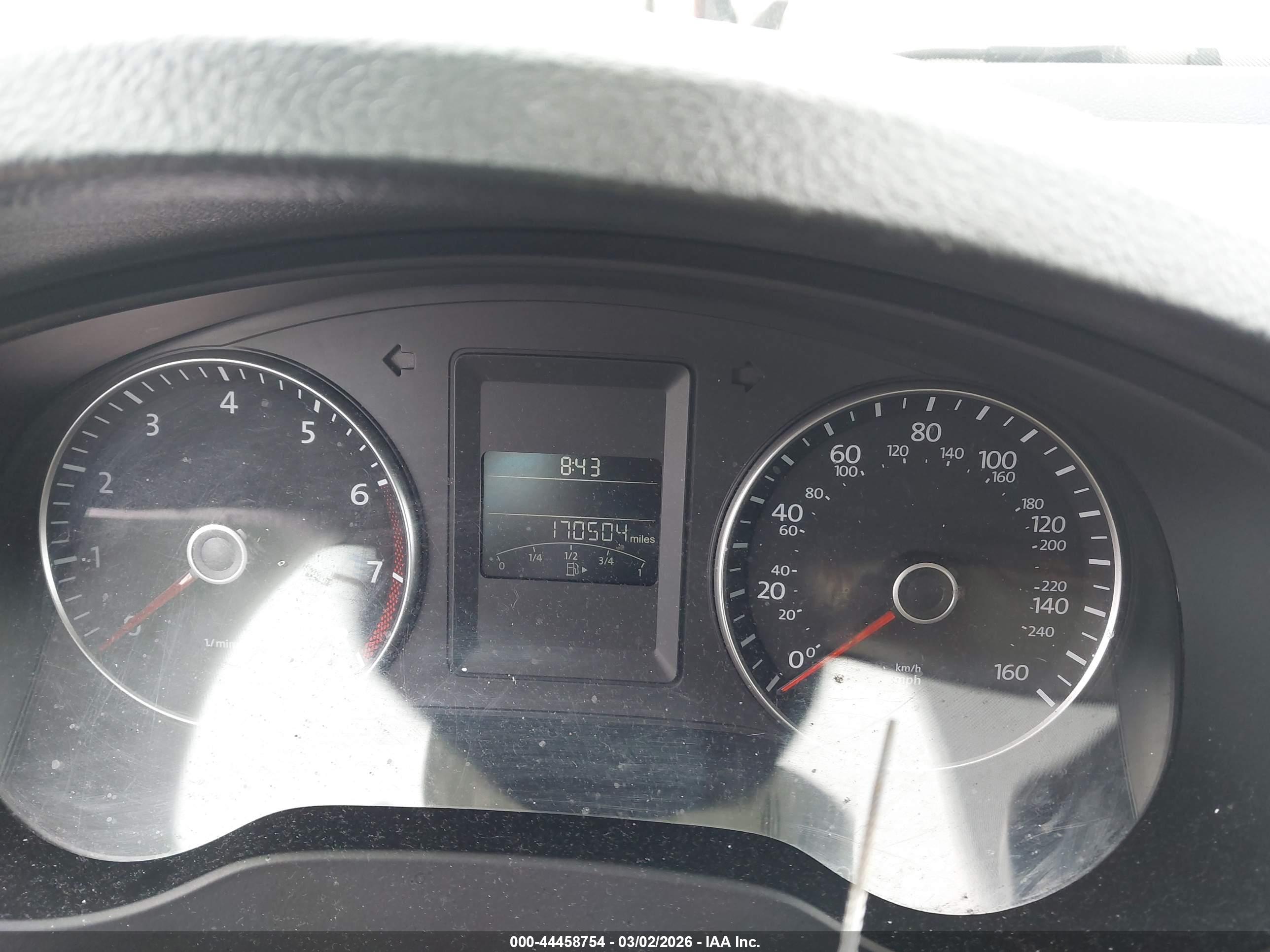 VOLKSWAGEN JETTA image 7