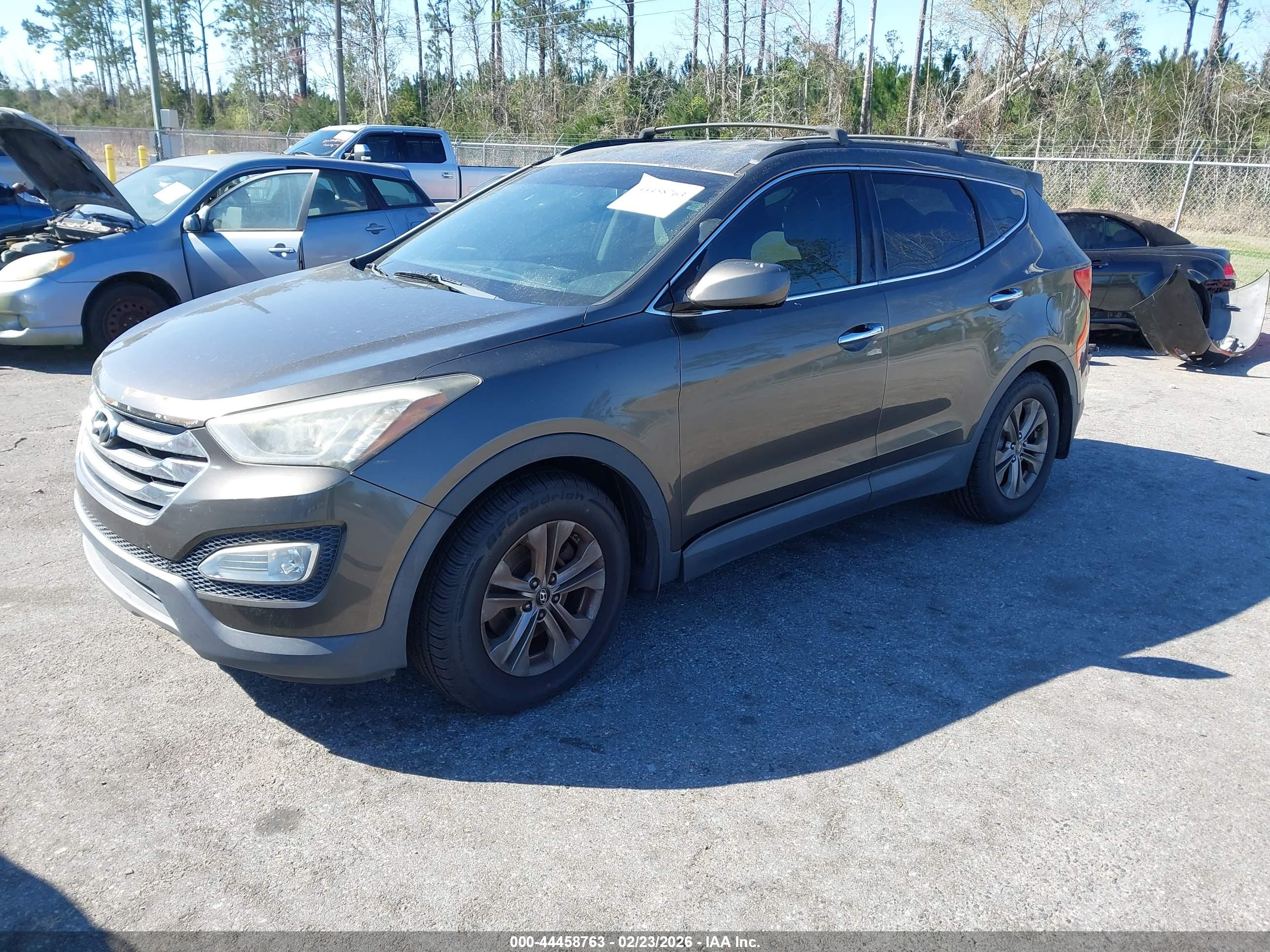 HYUNDAI SANTA image 2