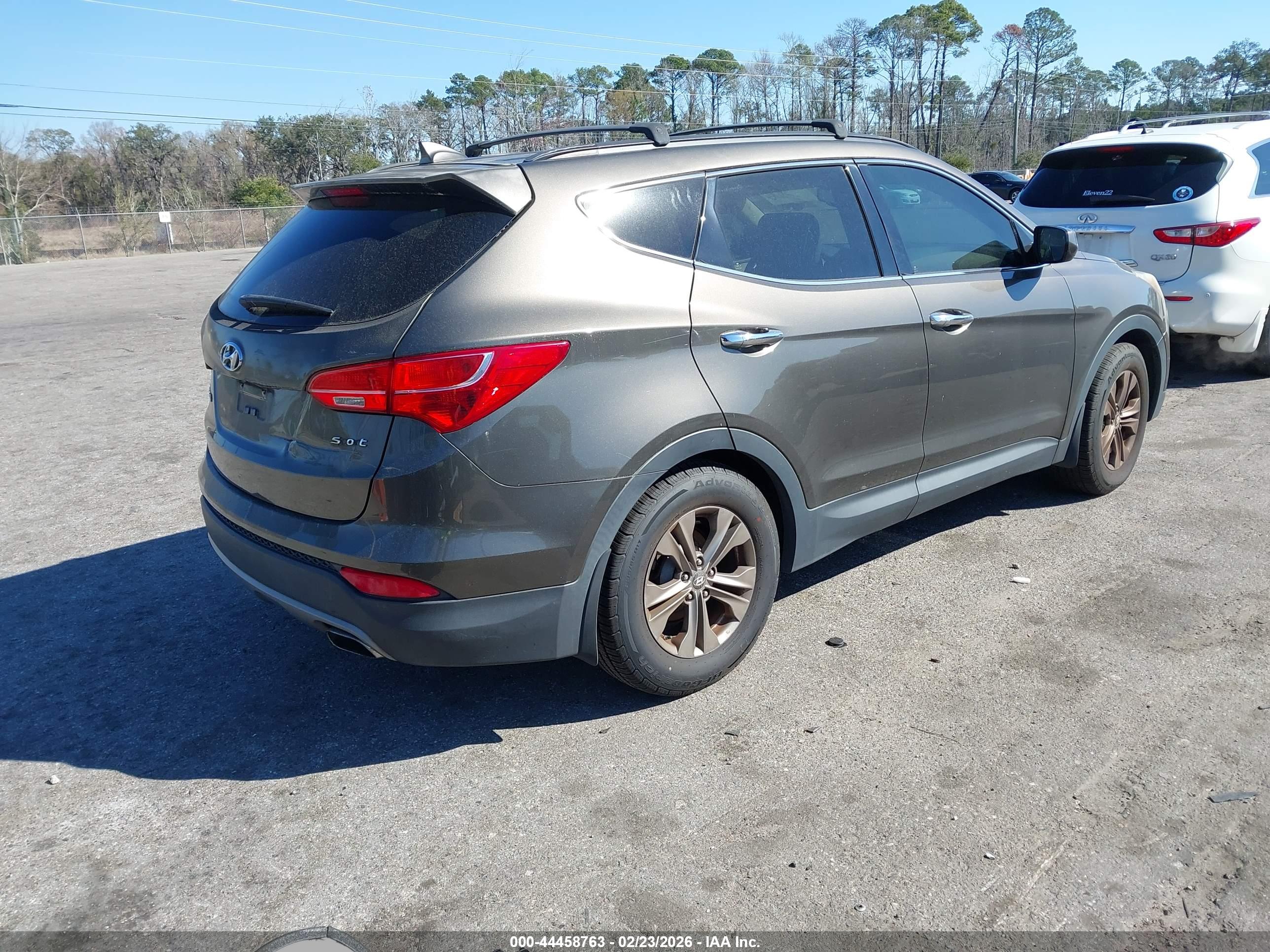 HYUNDAI SANTA image 4
