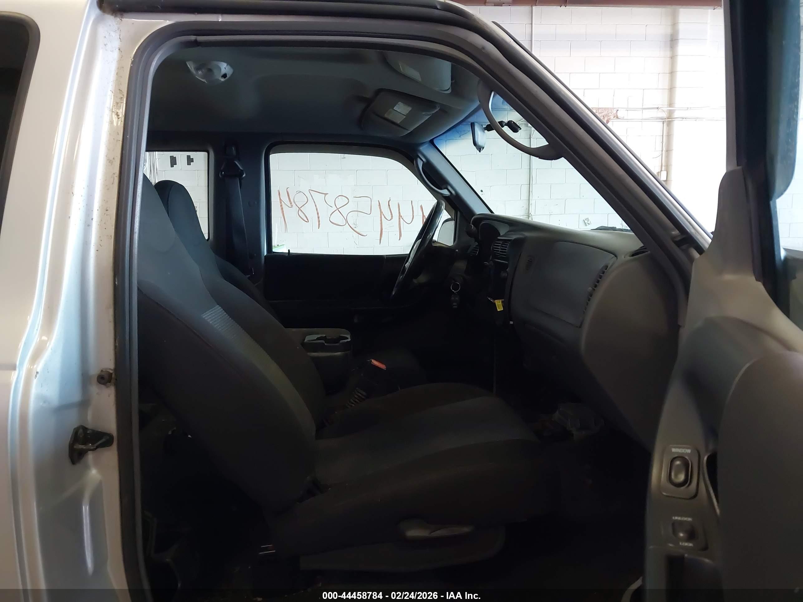 FORD RANGER image 5