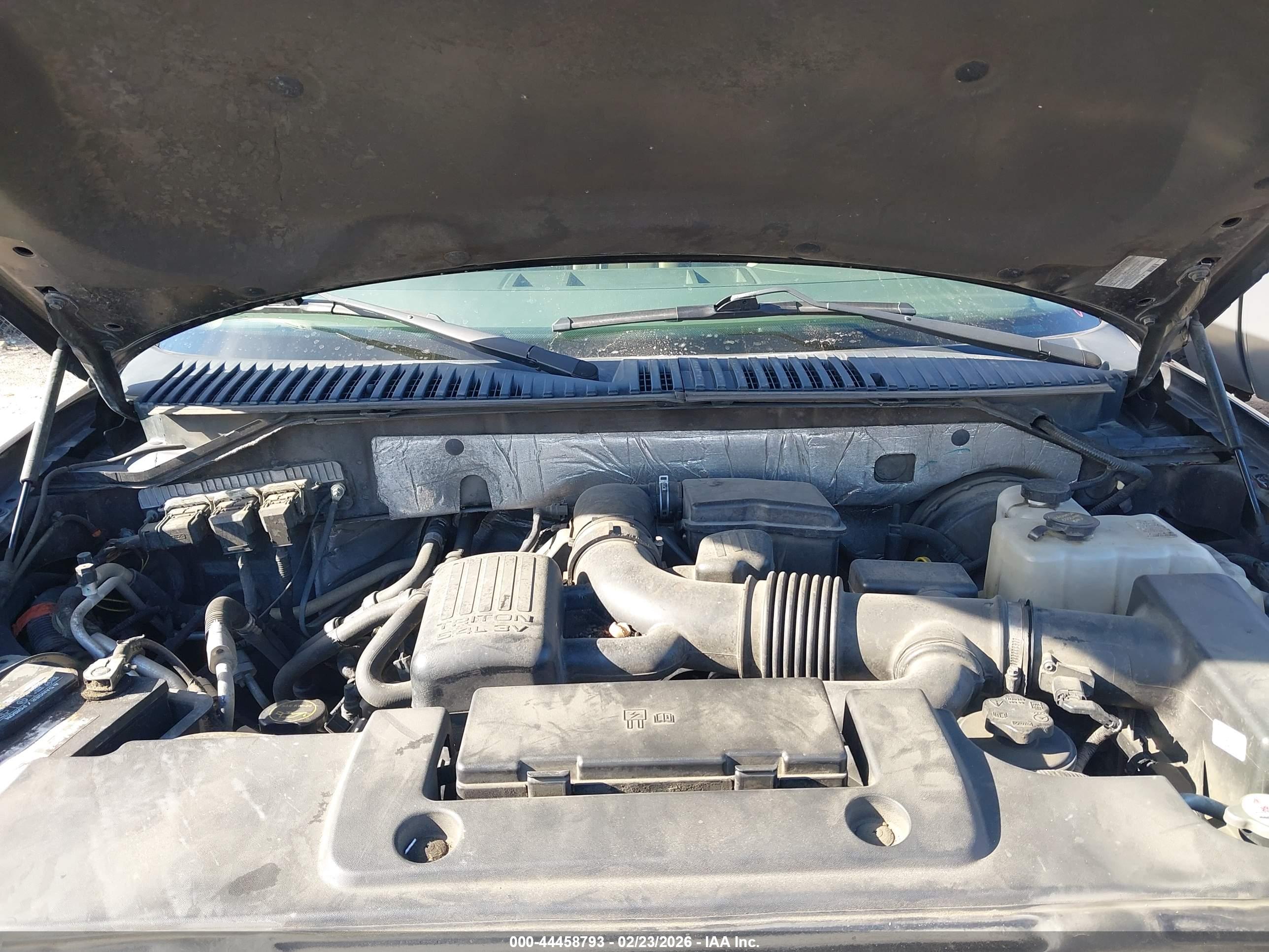 FORD EXPEDITION image 10