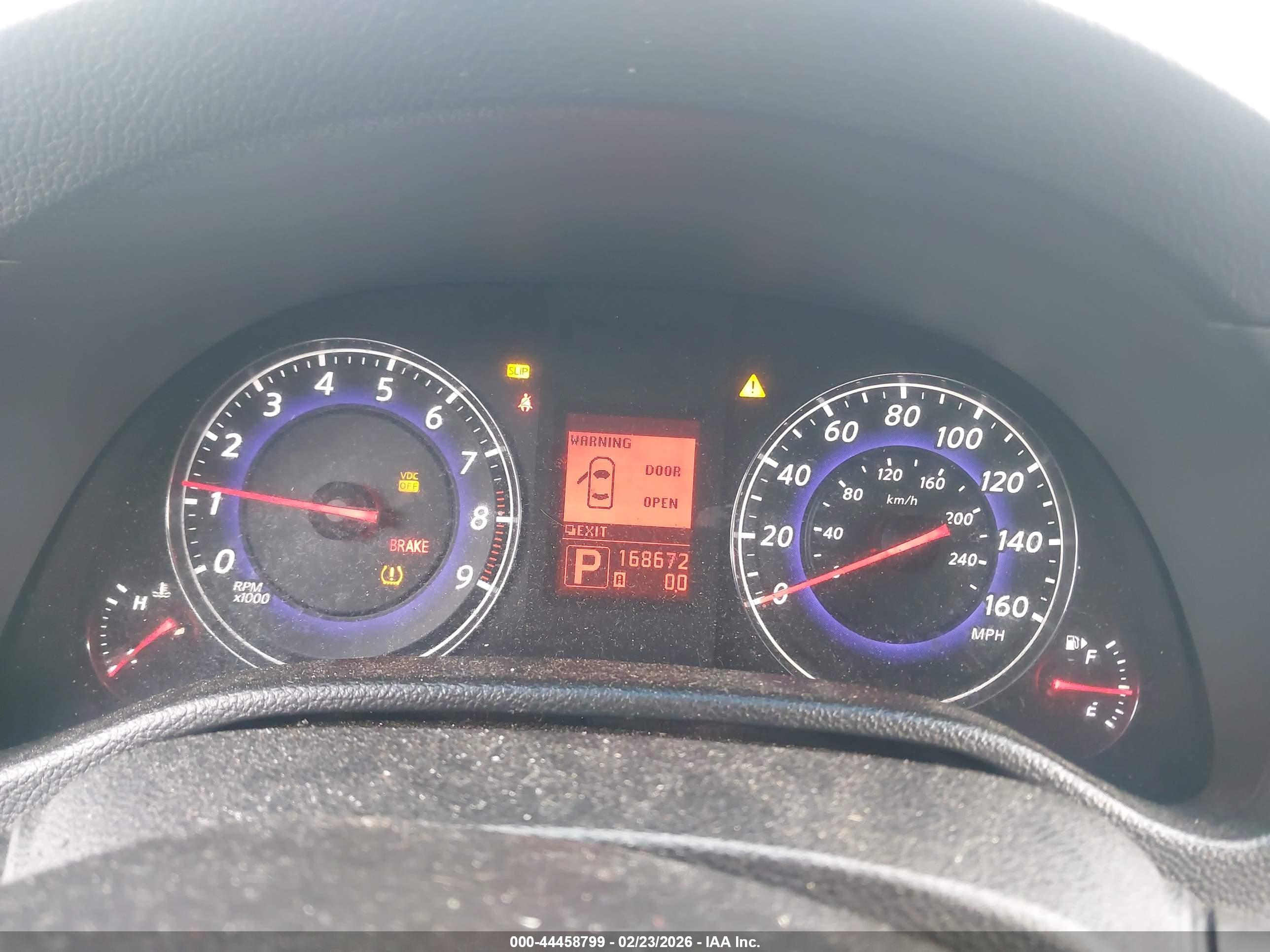 INFINITI G37 image 7