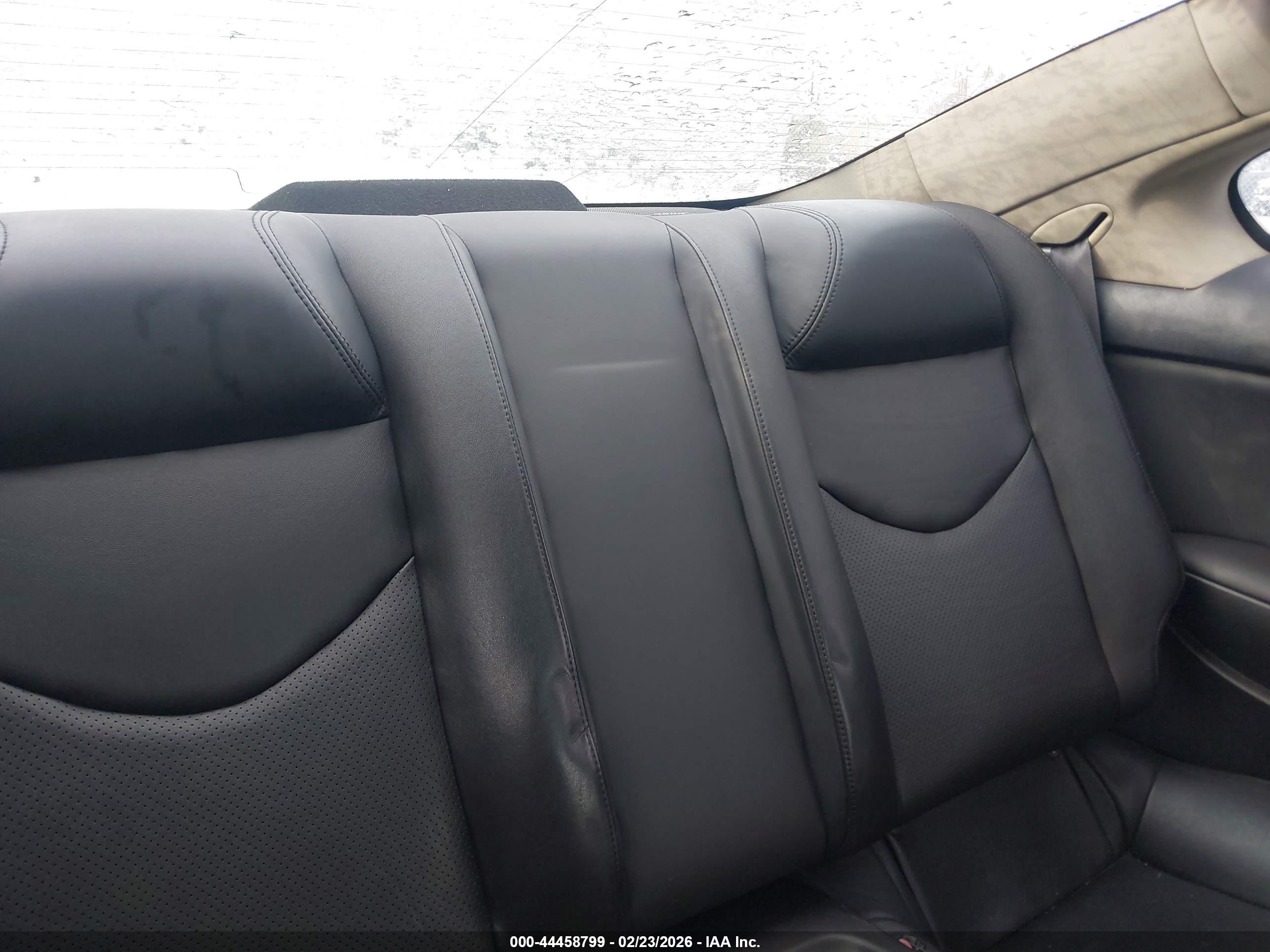 INFINITI G37 image 8