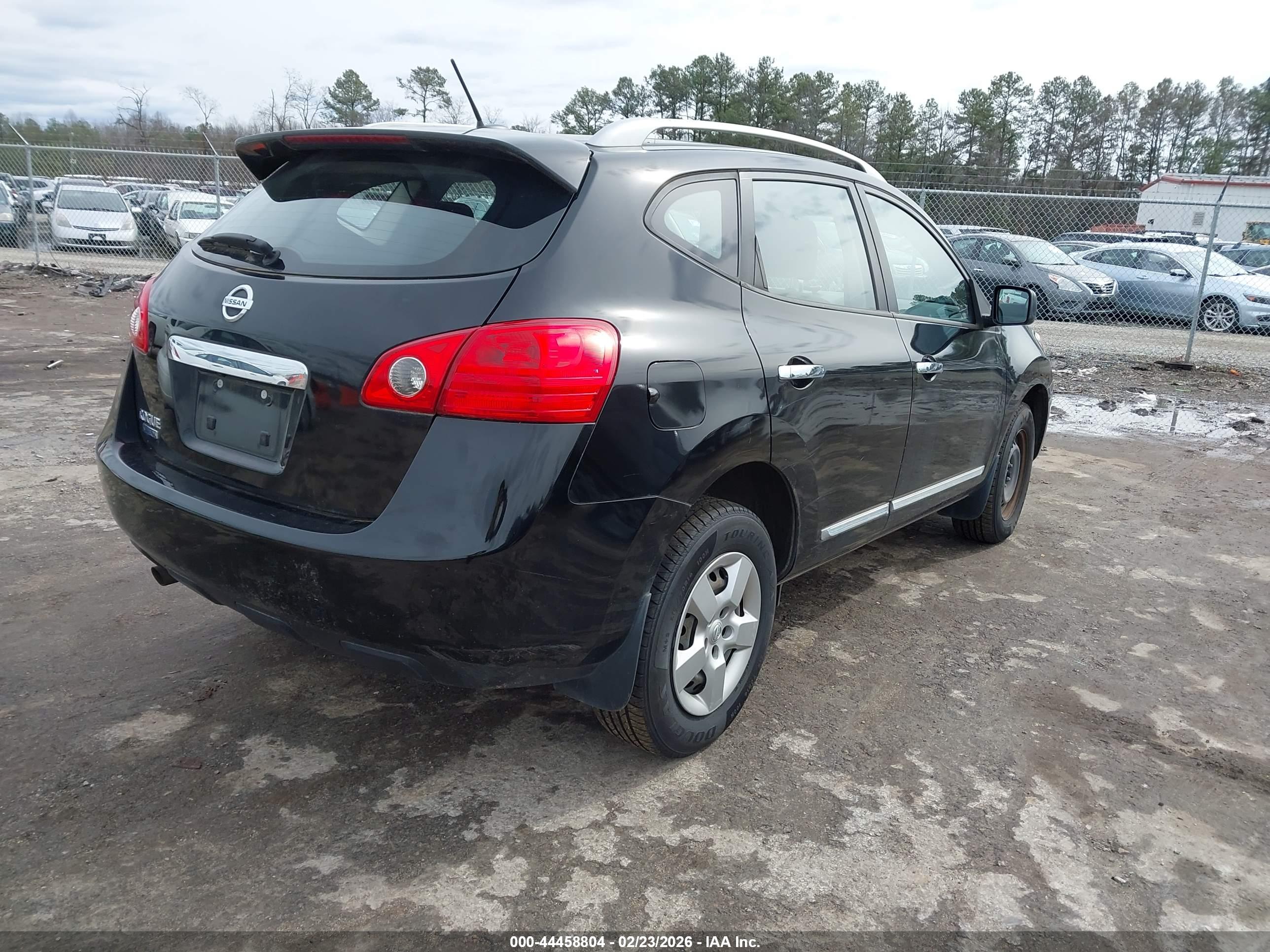 NISSAN ROGUE image 4