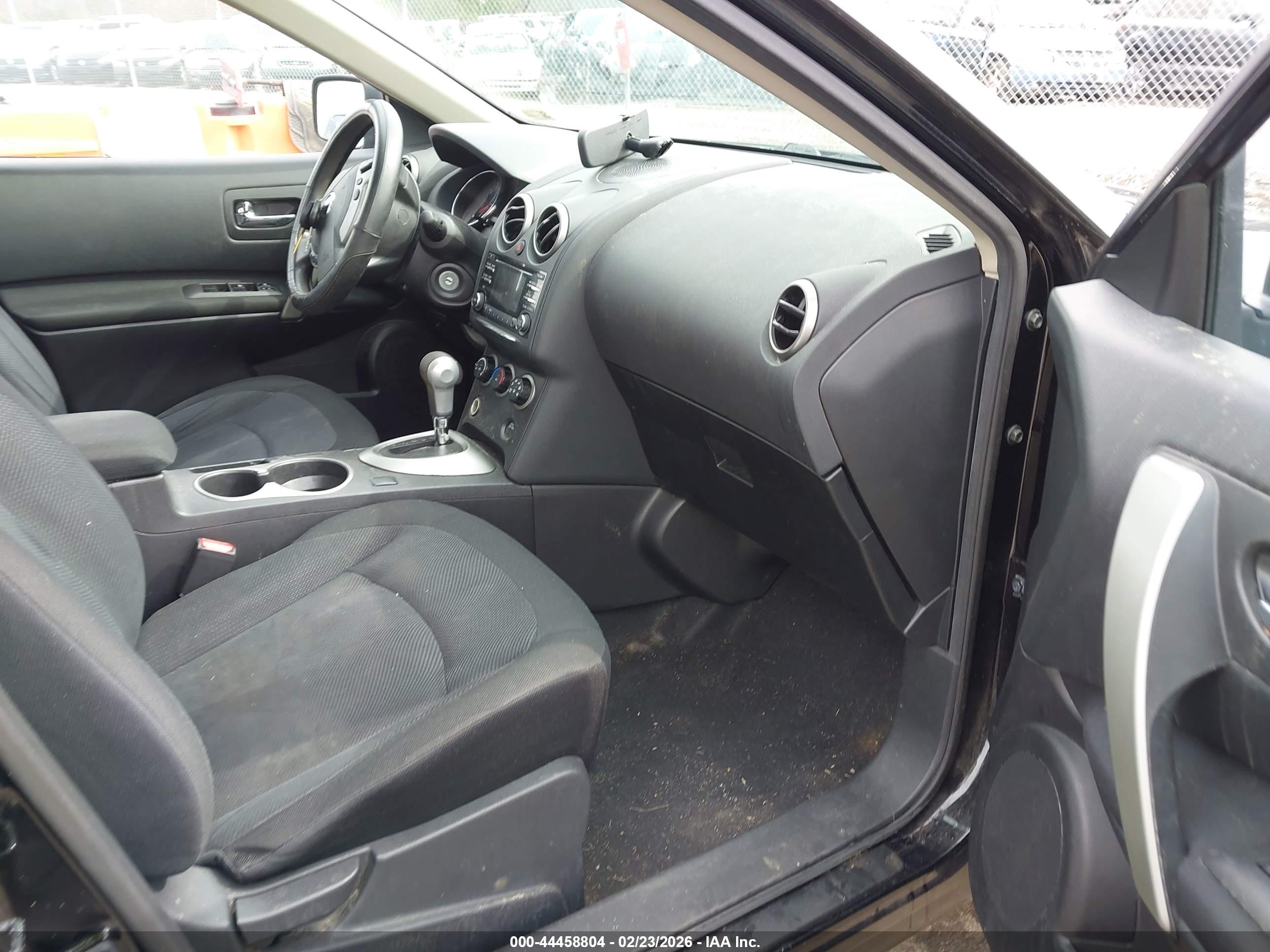 NISSAN ROGUE image 5