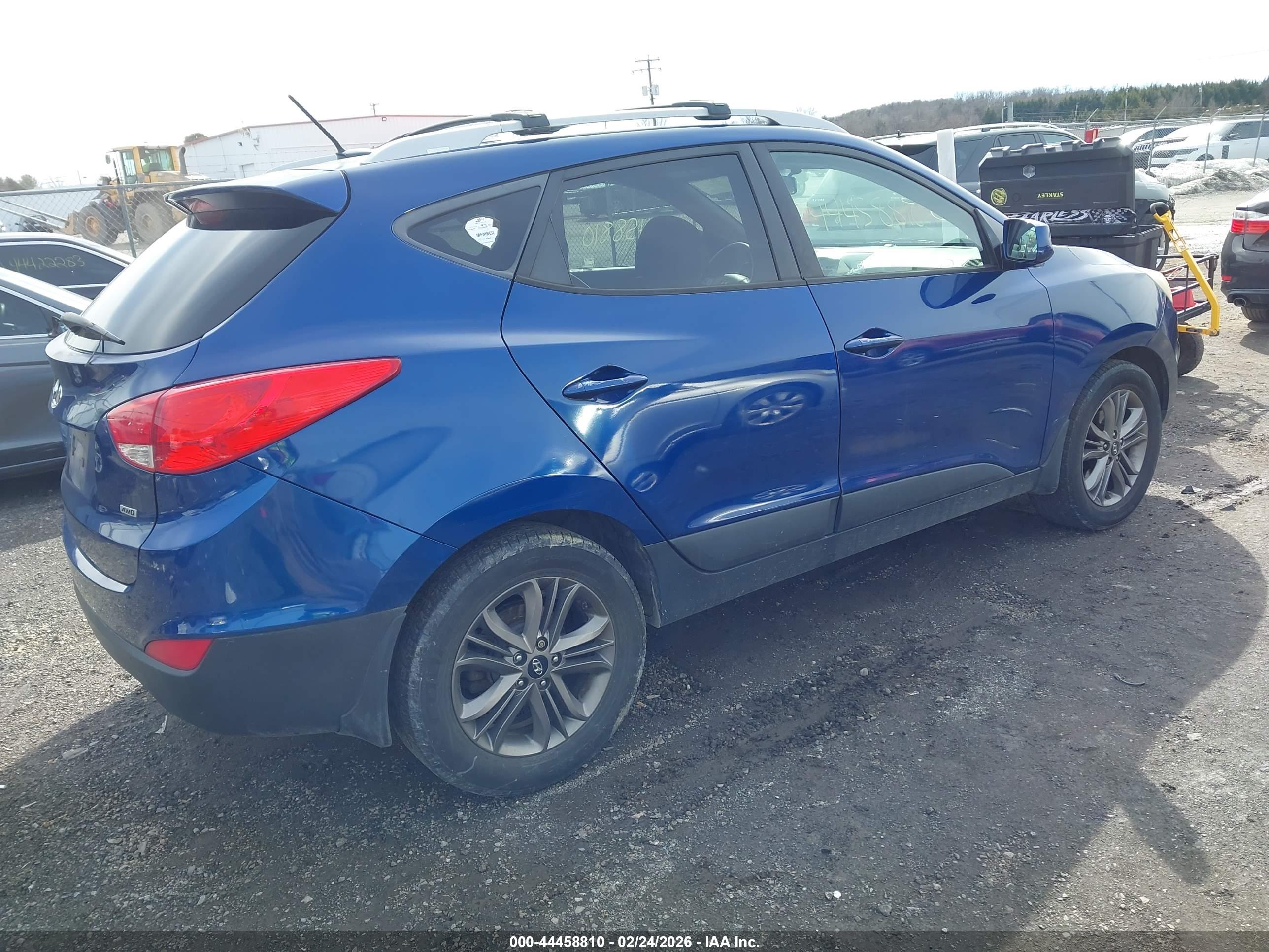 HYUNDAI TUCSON image 4