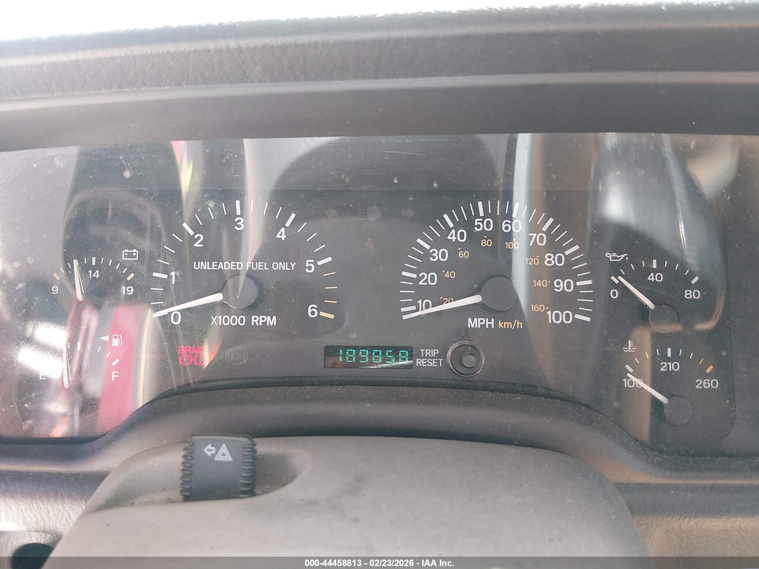 JEEP CHEROKEE image 7