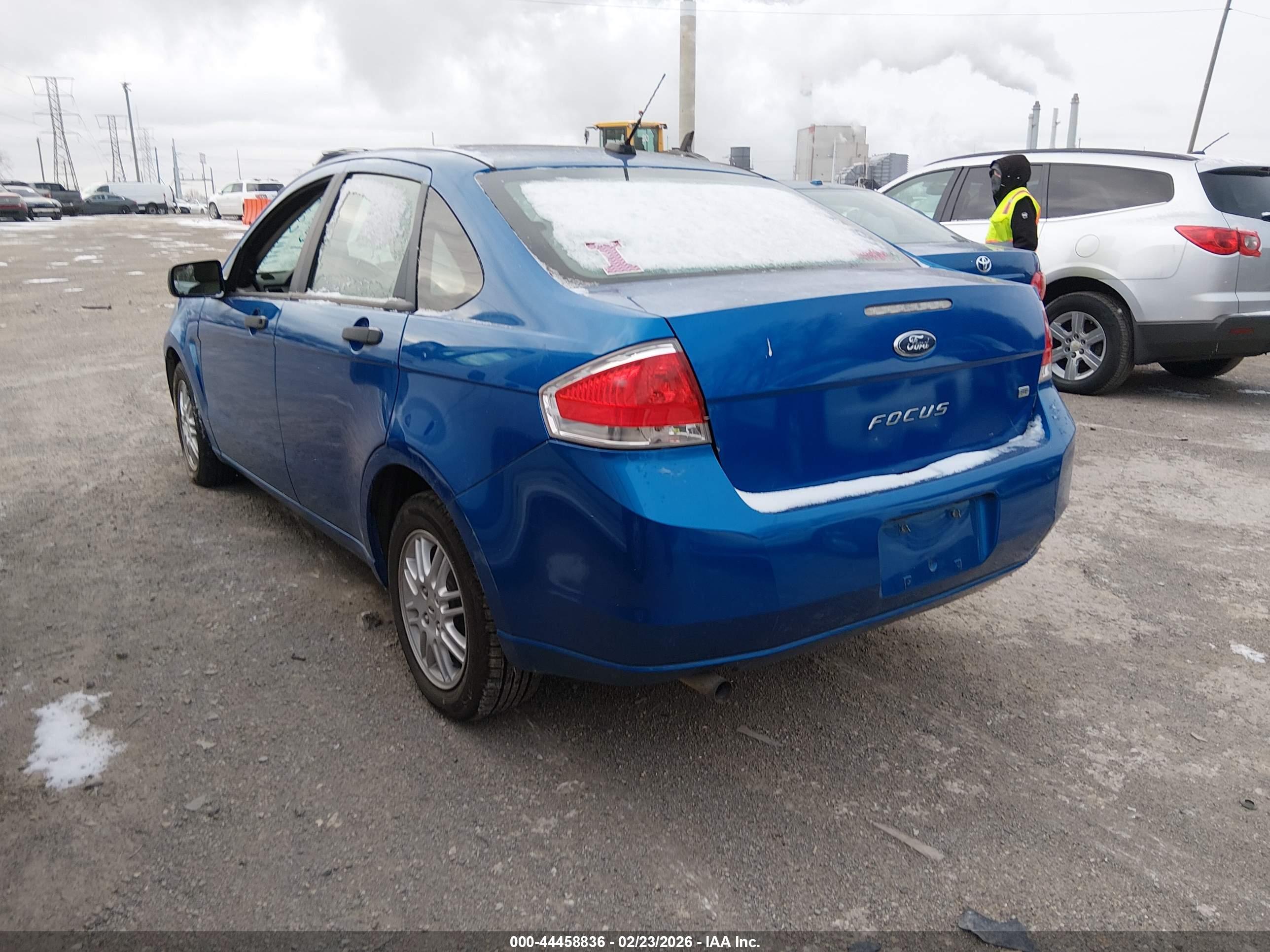 FORD FOCUS image 3