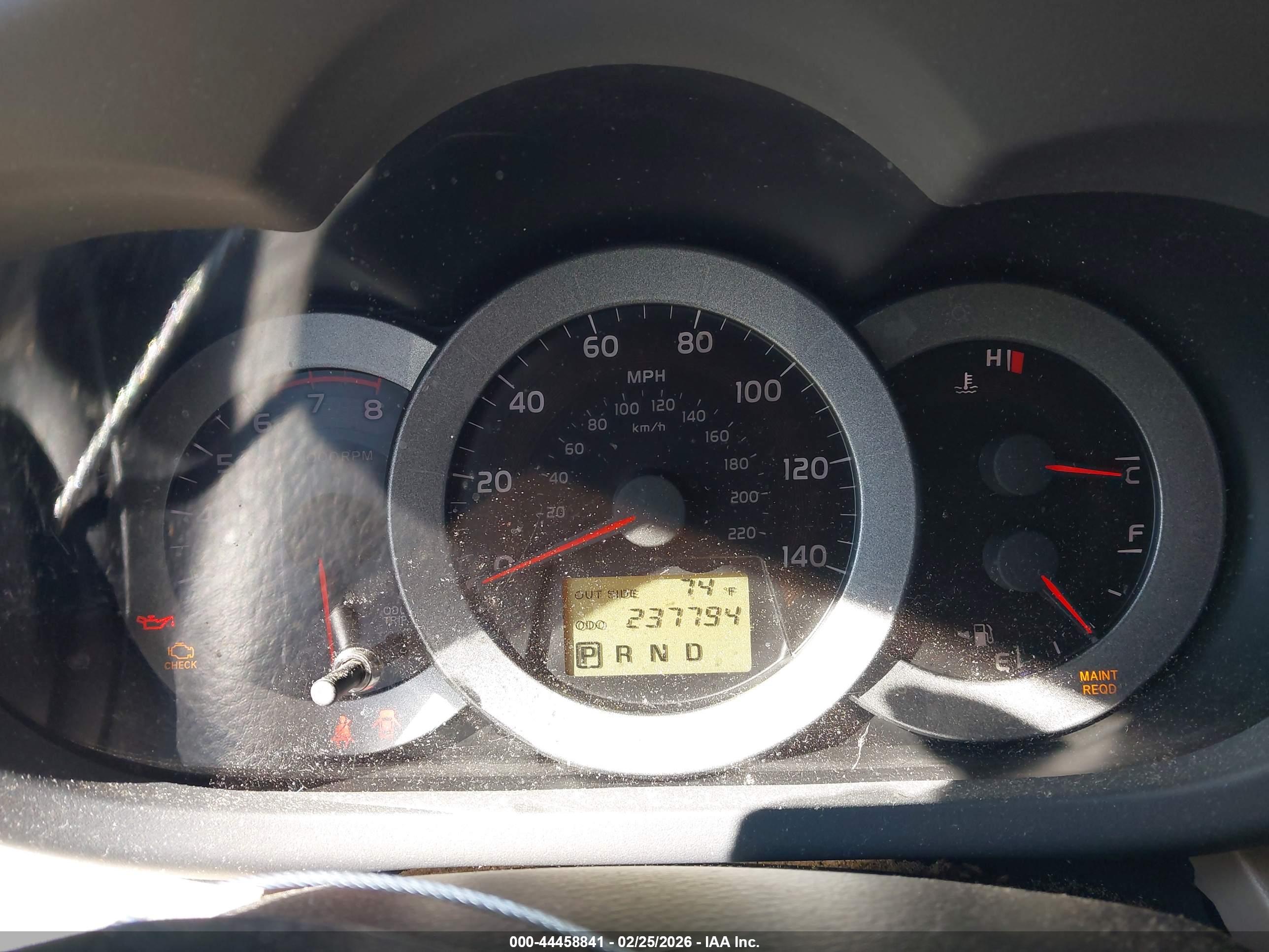 TOYOTA RAV4 image 7