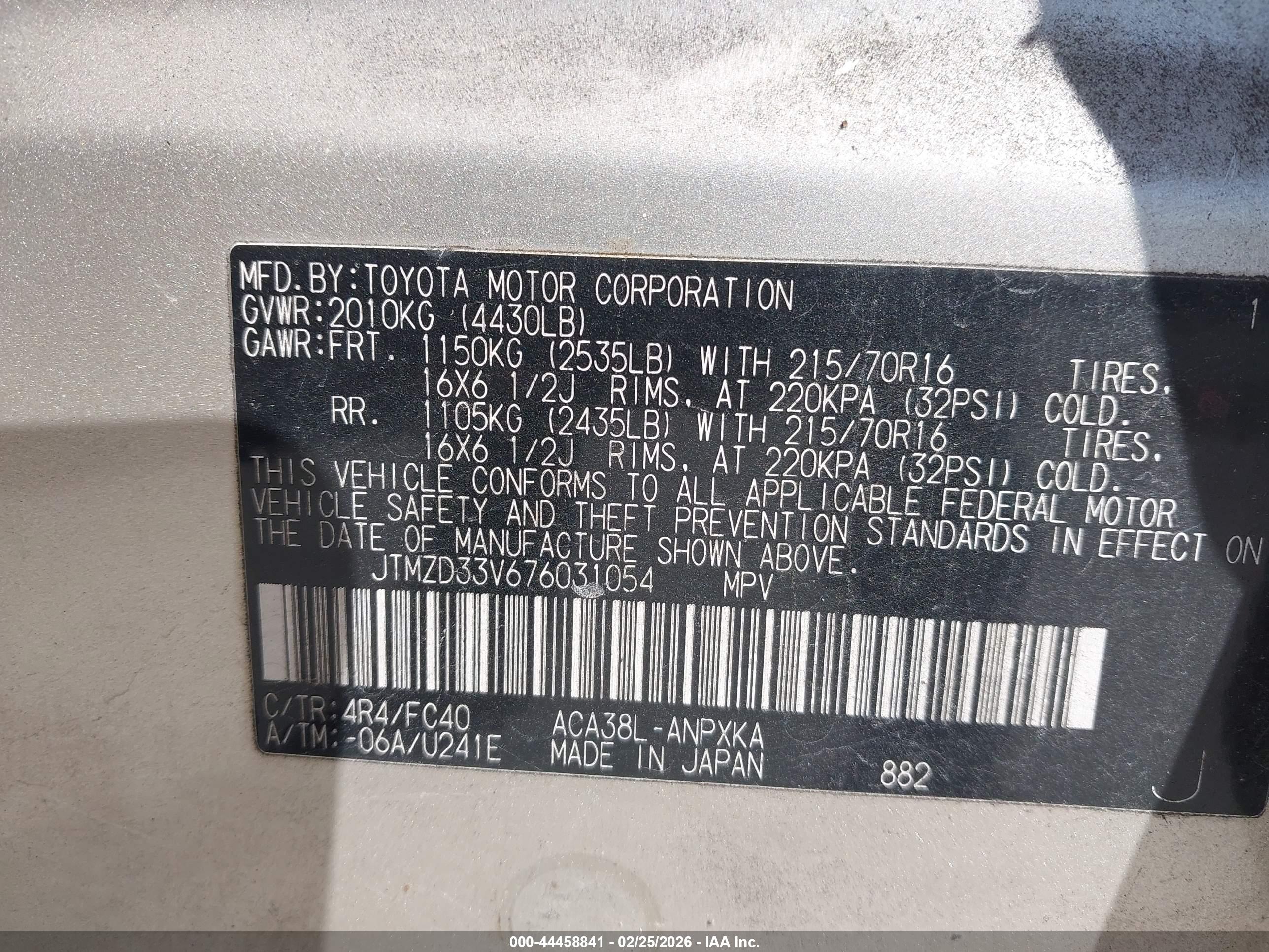 TOYOTA RAV4 image 9