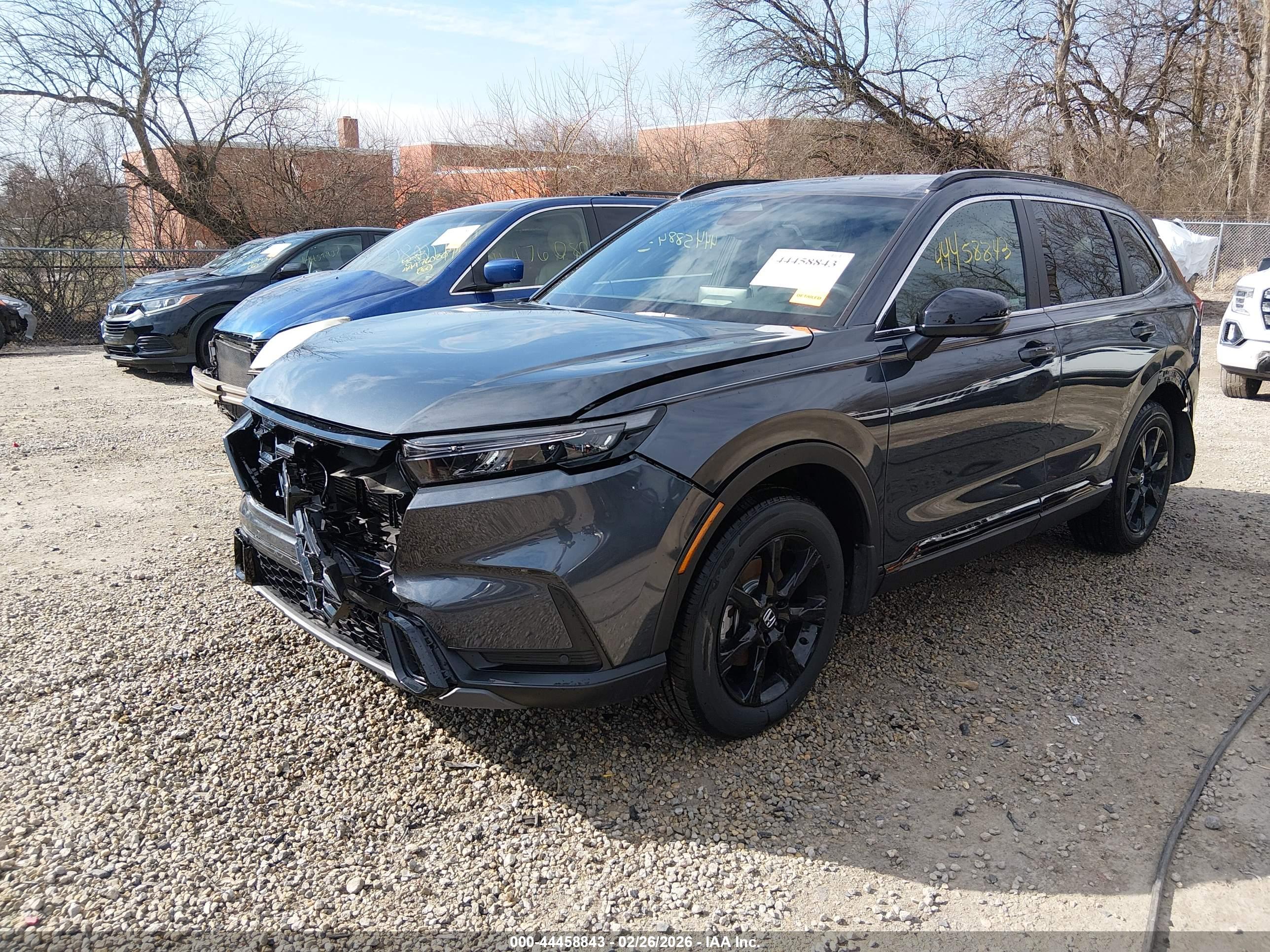HONDA CR-V image 2
