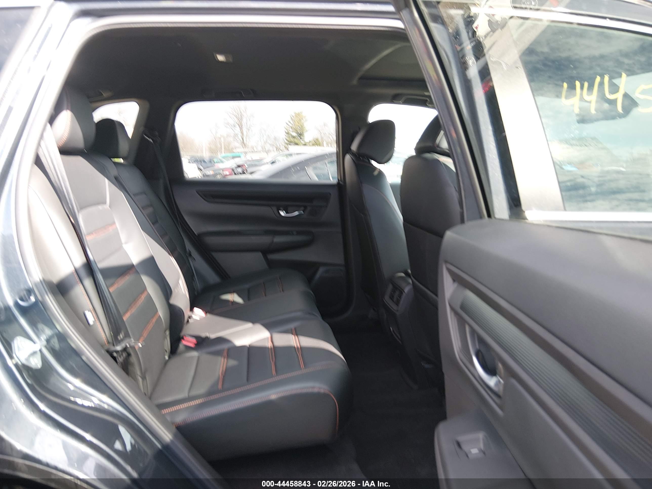 HONDA CR-V image 8