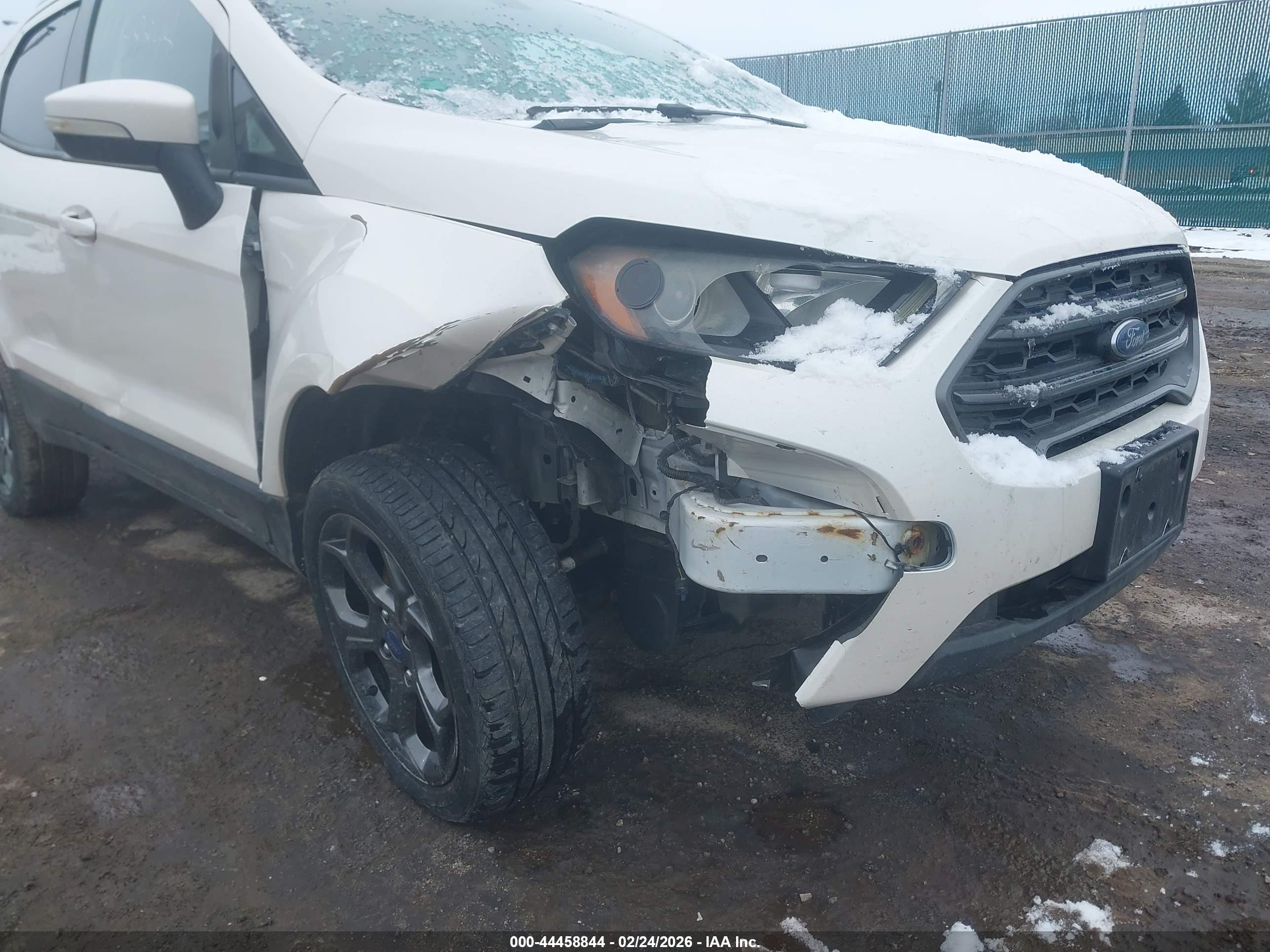 FORD ECOSPORT image 6