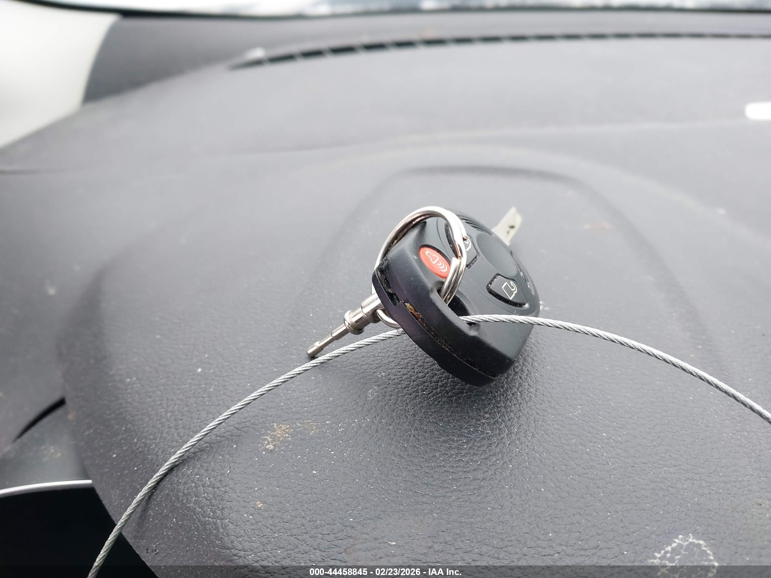 FORD ESCAPE image 11