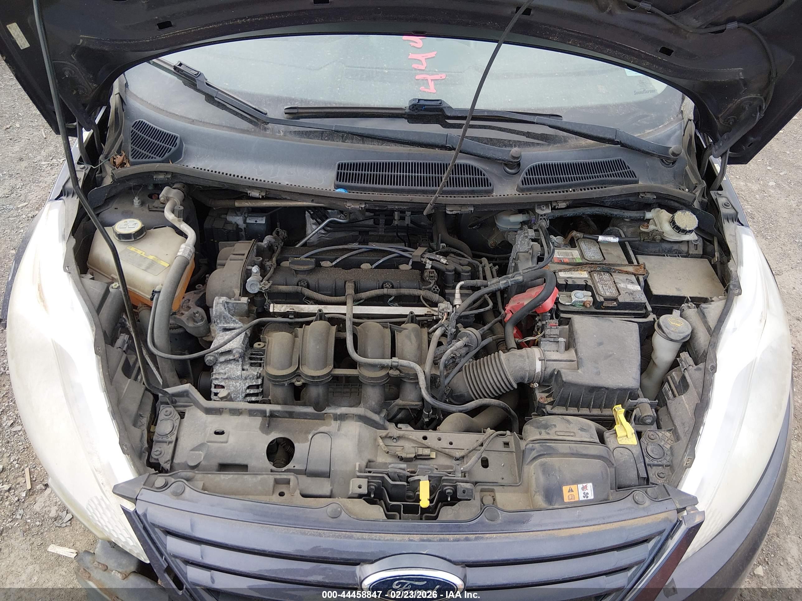 FORD FIESTA image 10