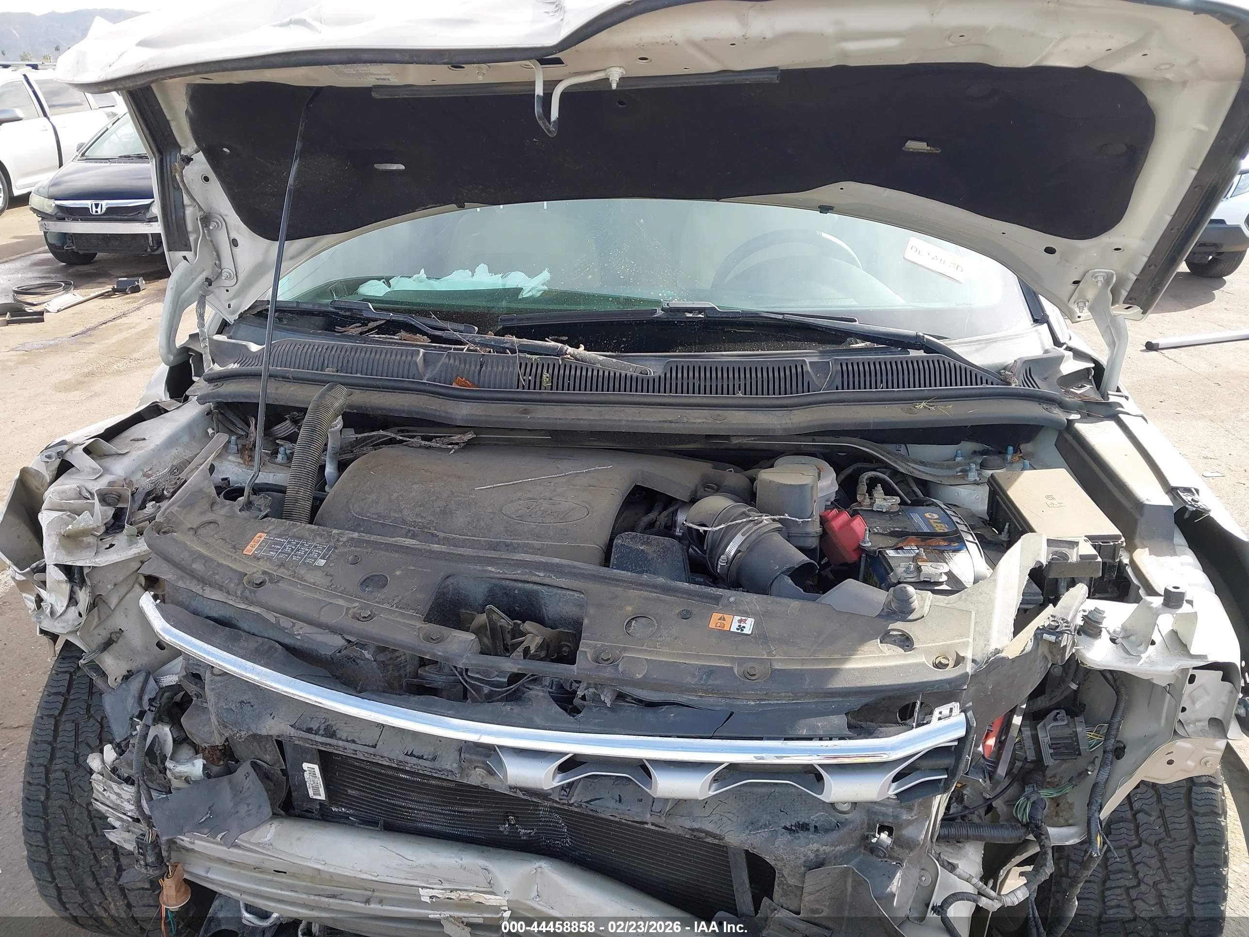 FORD EXPLORER image 10