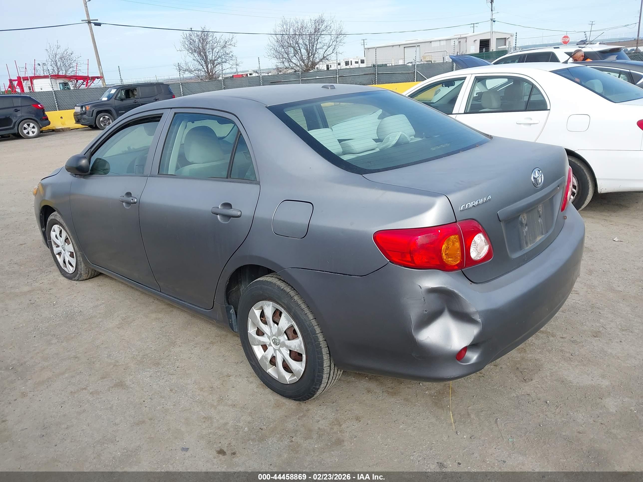 TOYOTA COROLLA image 3