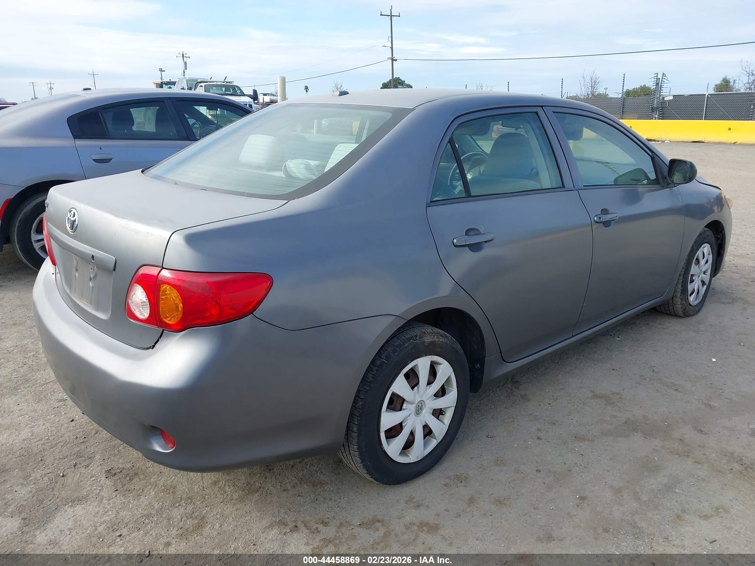 TOYOTA COROLLA image 4