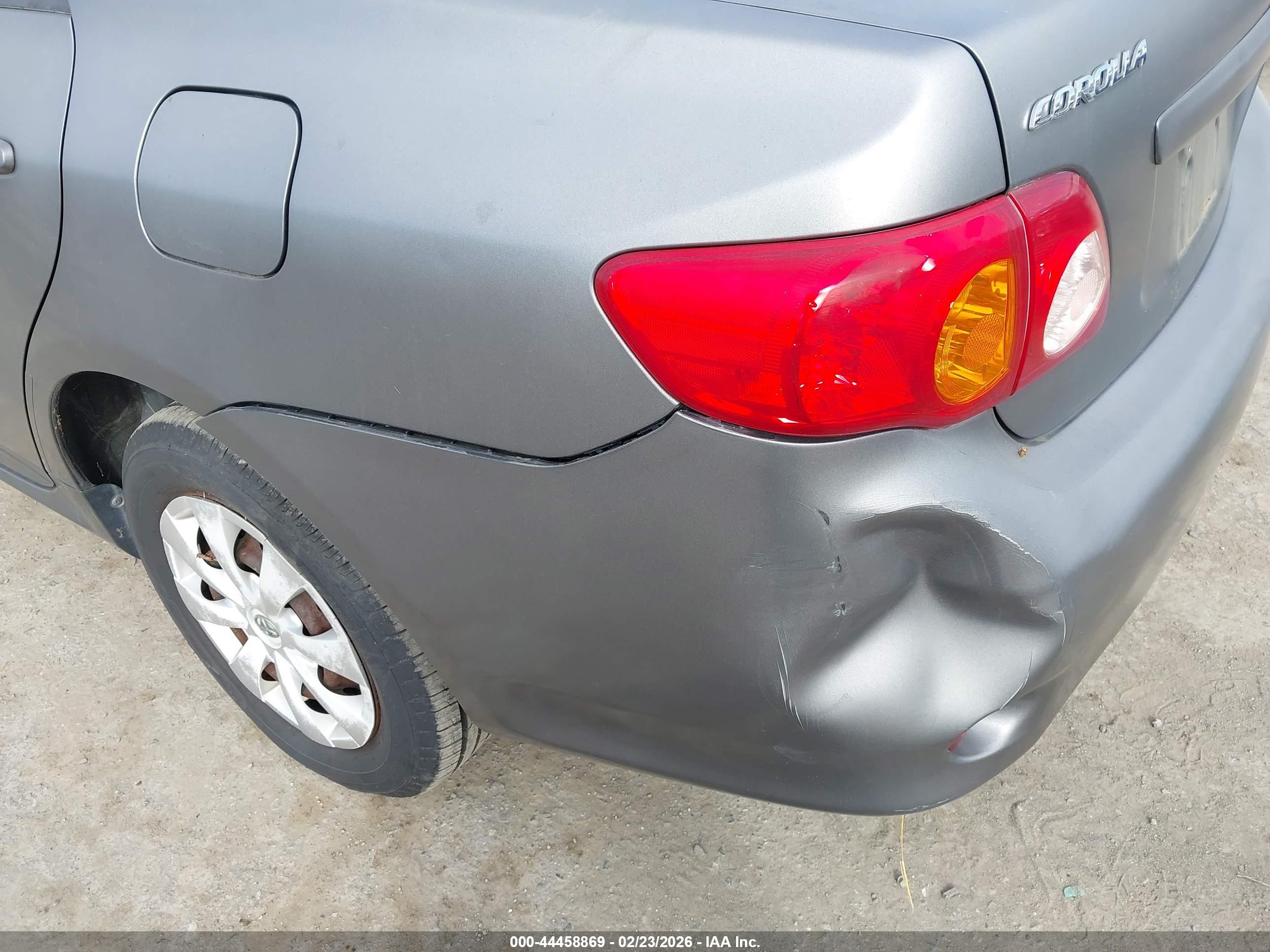 TOYOTA COROLLA image 6