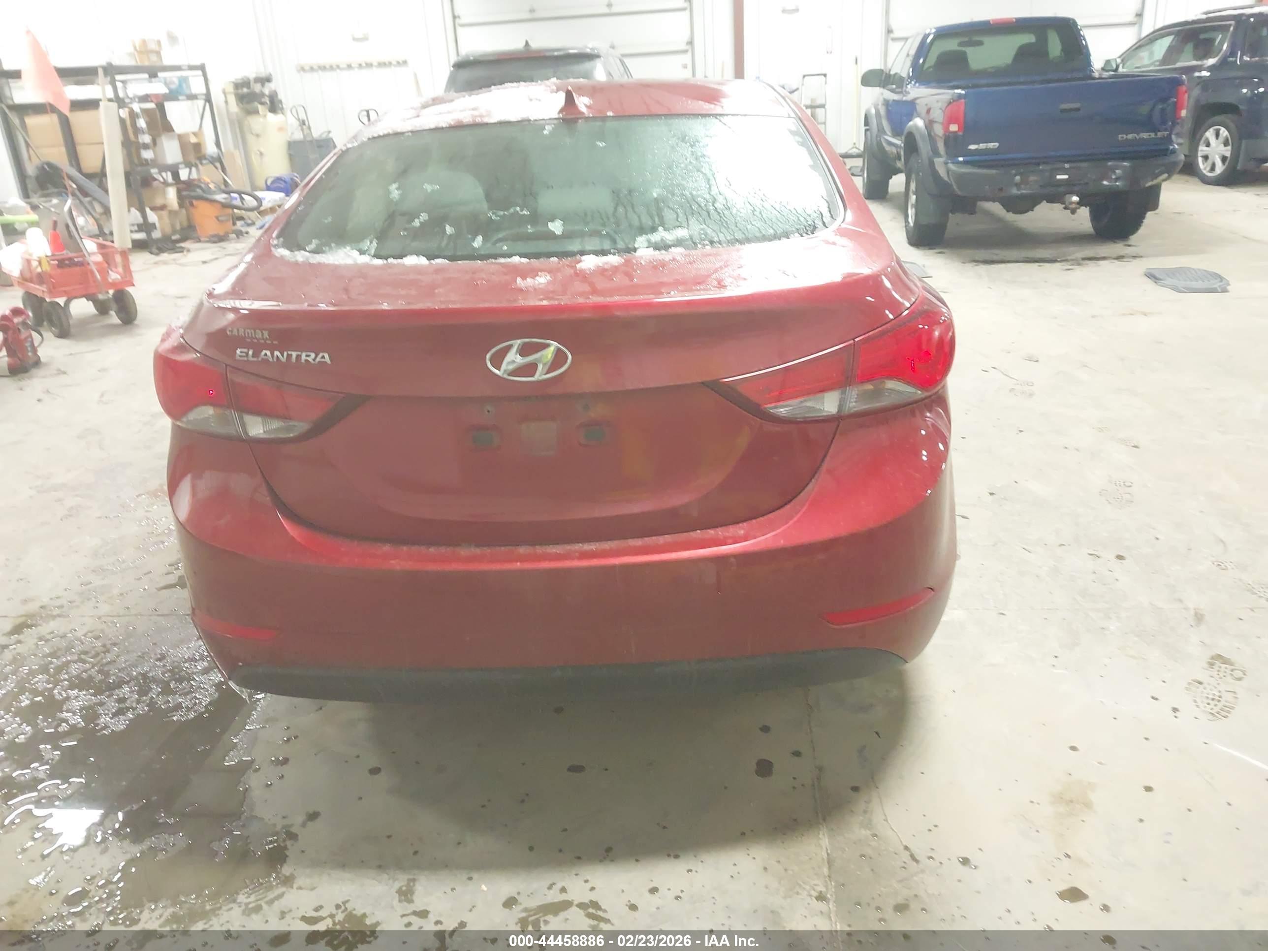 HYUNDAI ELANTRA image 6