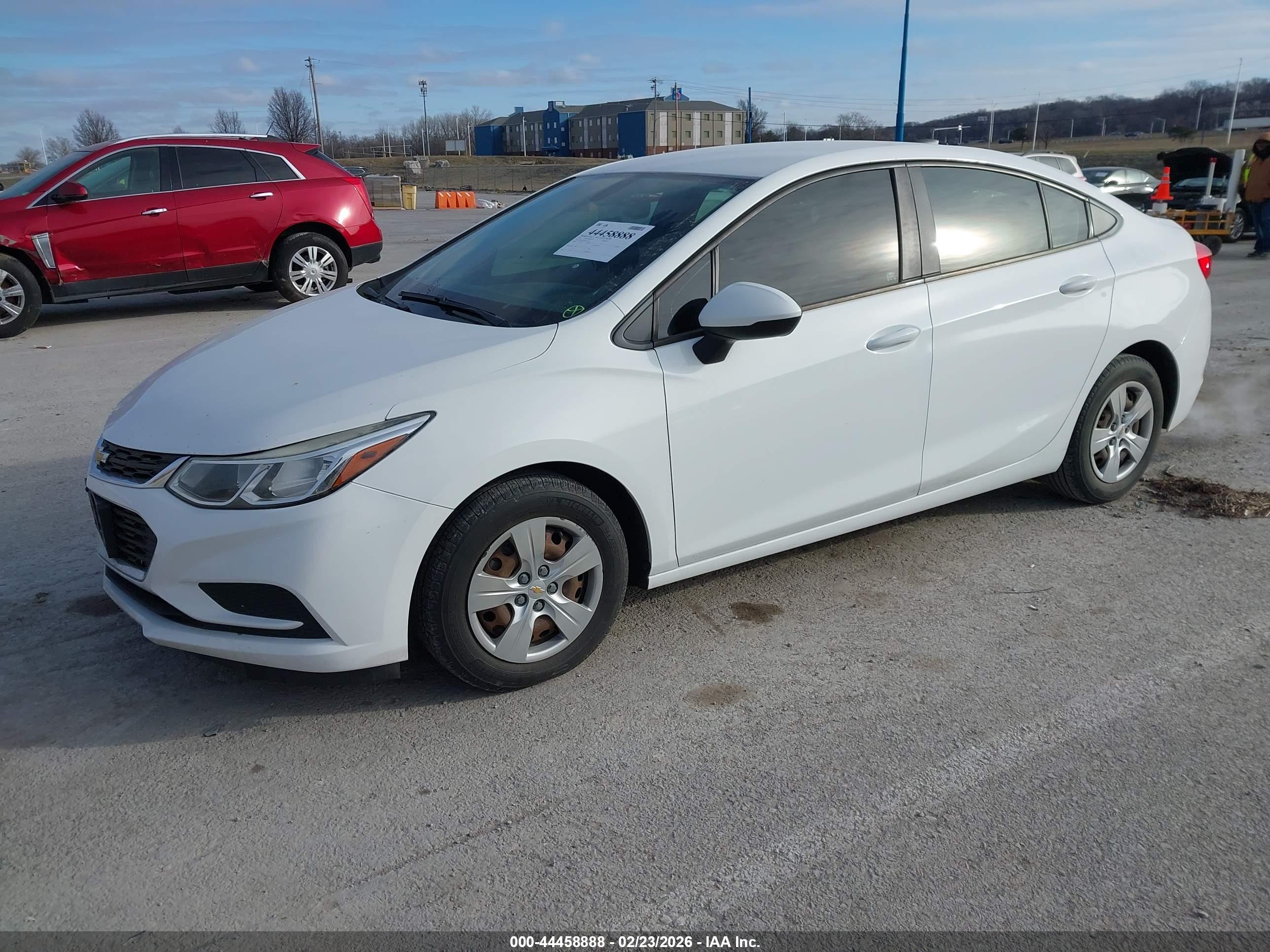 CHEVROLET CRUZE image 2
