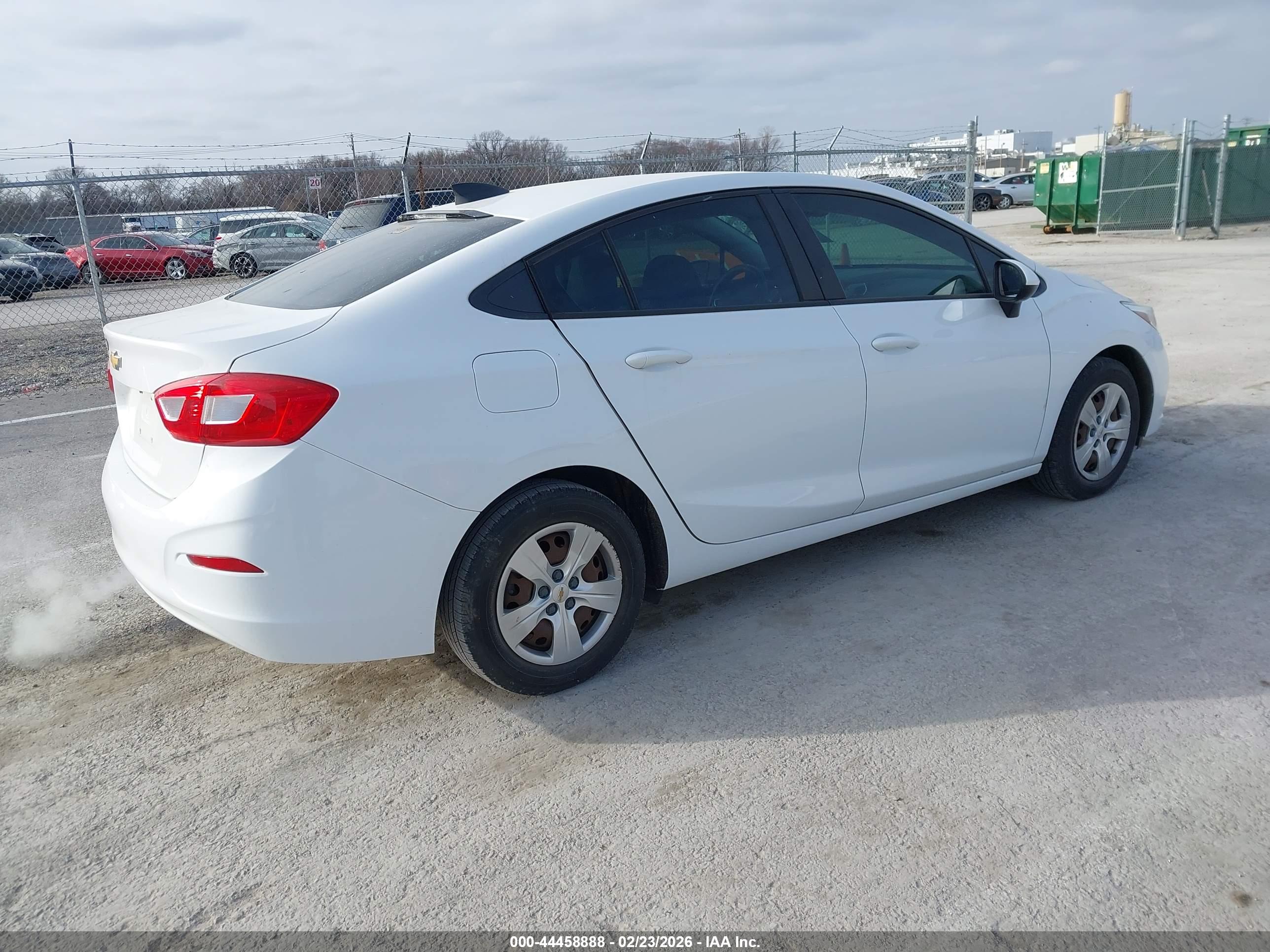 CHEVROLET CRUZE image 4