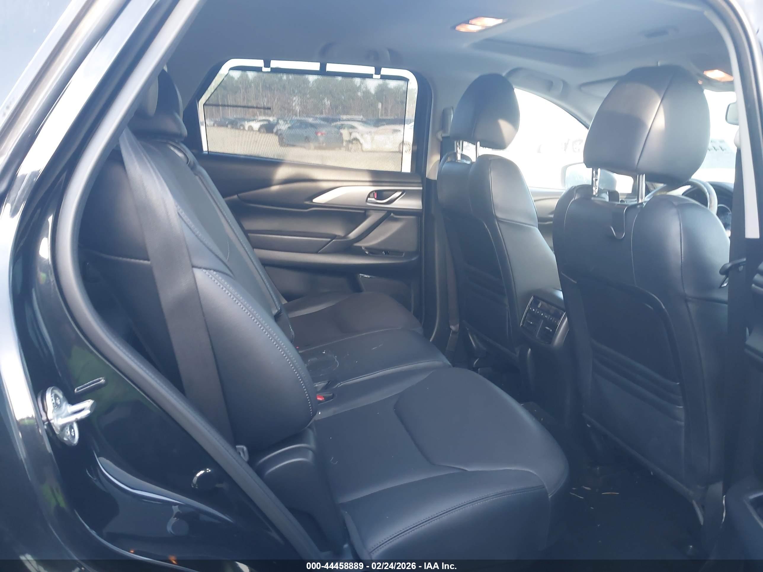 MAZDA CX-9 image 8