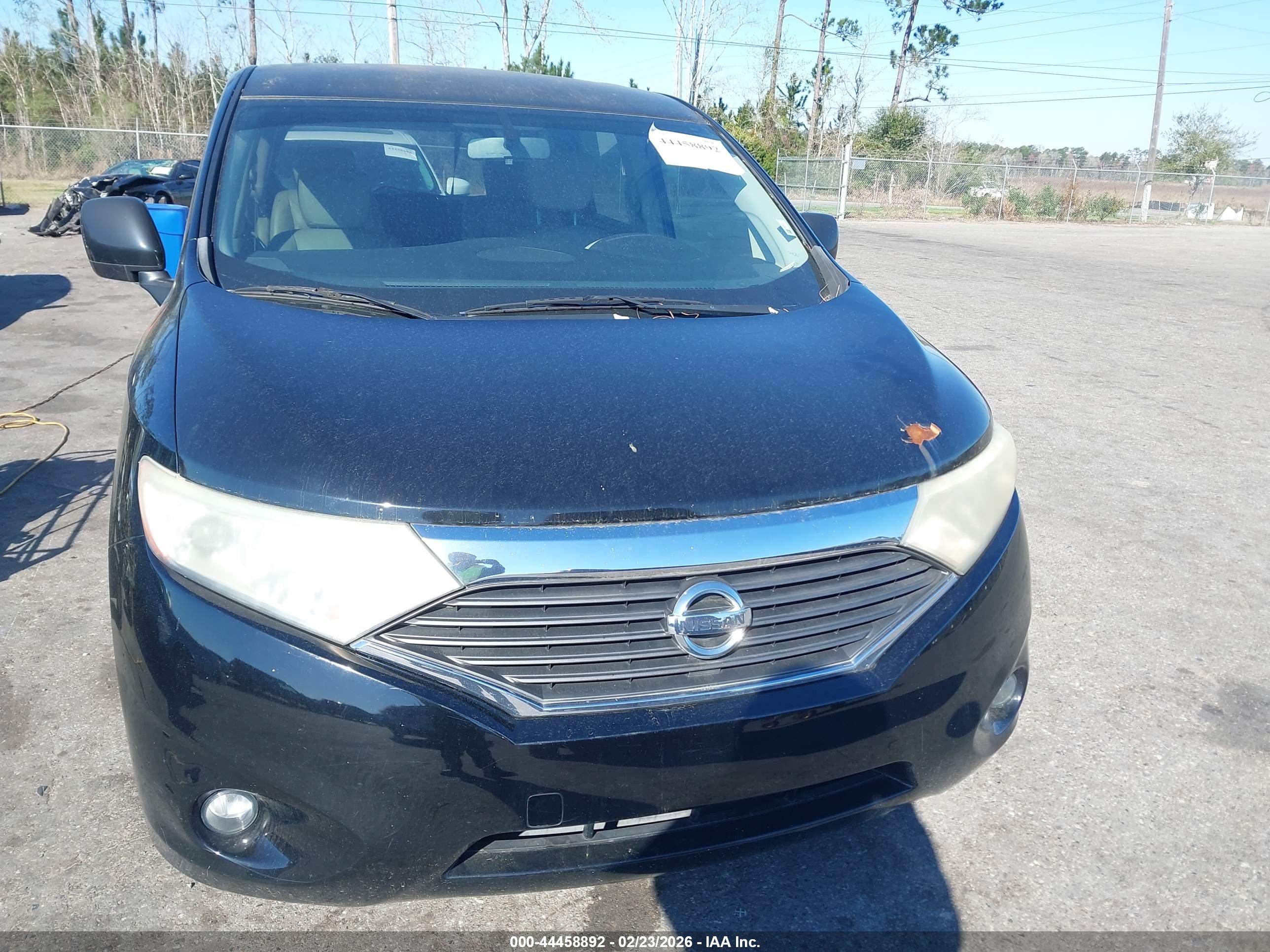 NISSAN QUEST image 6