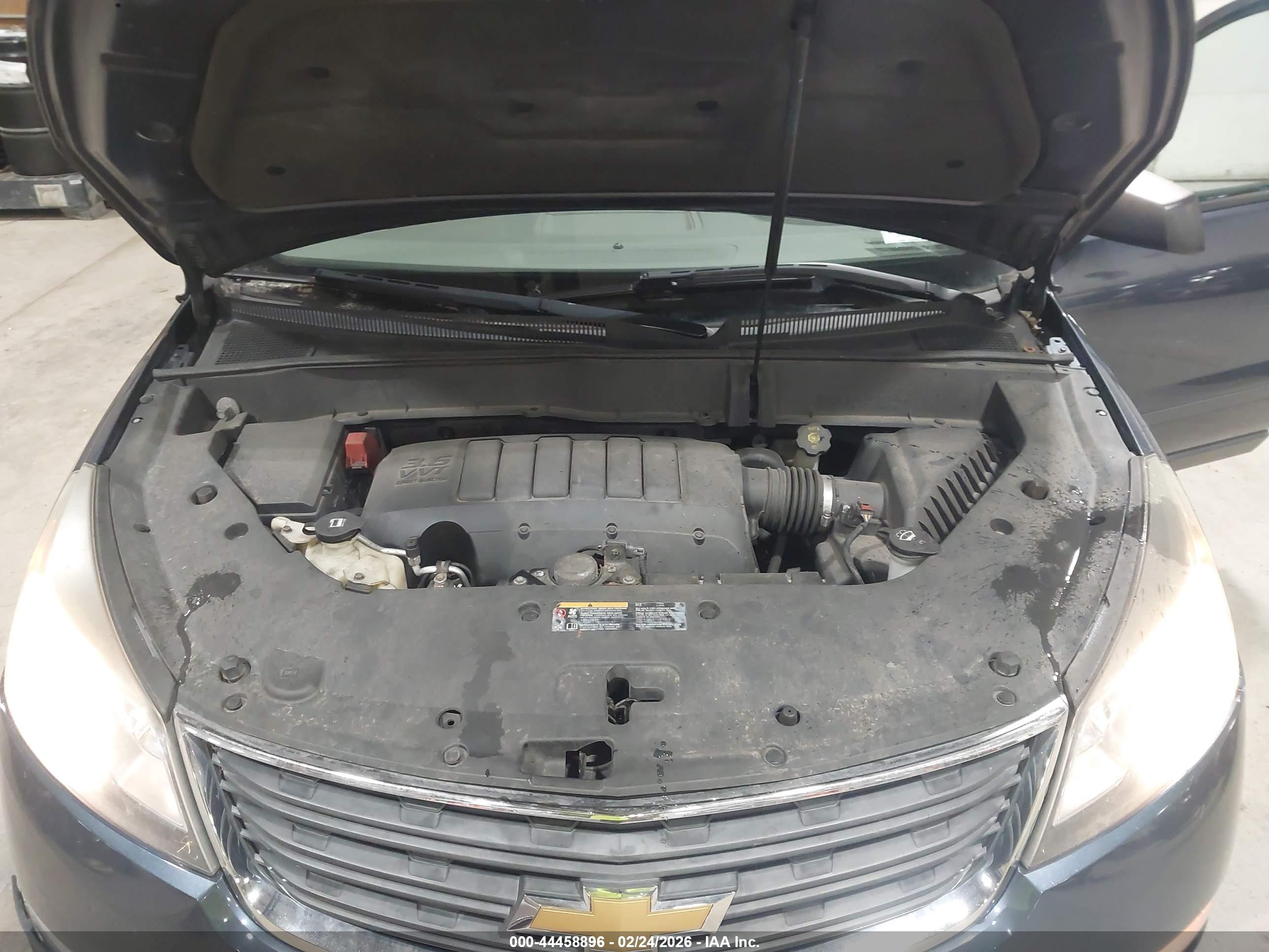 CHEVROLET TRAVERSE image 10