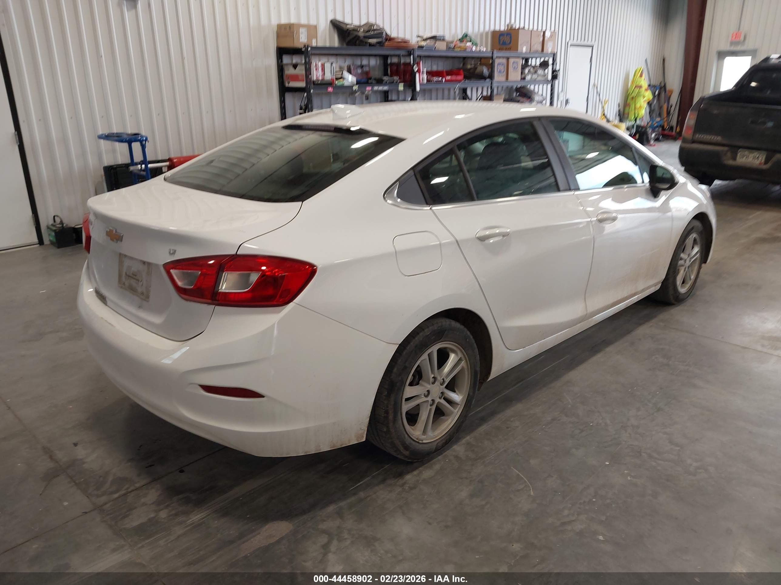 CHEVROLET CRUZE image 4