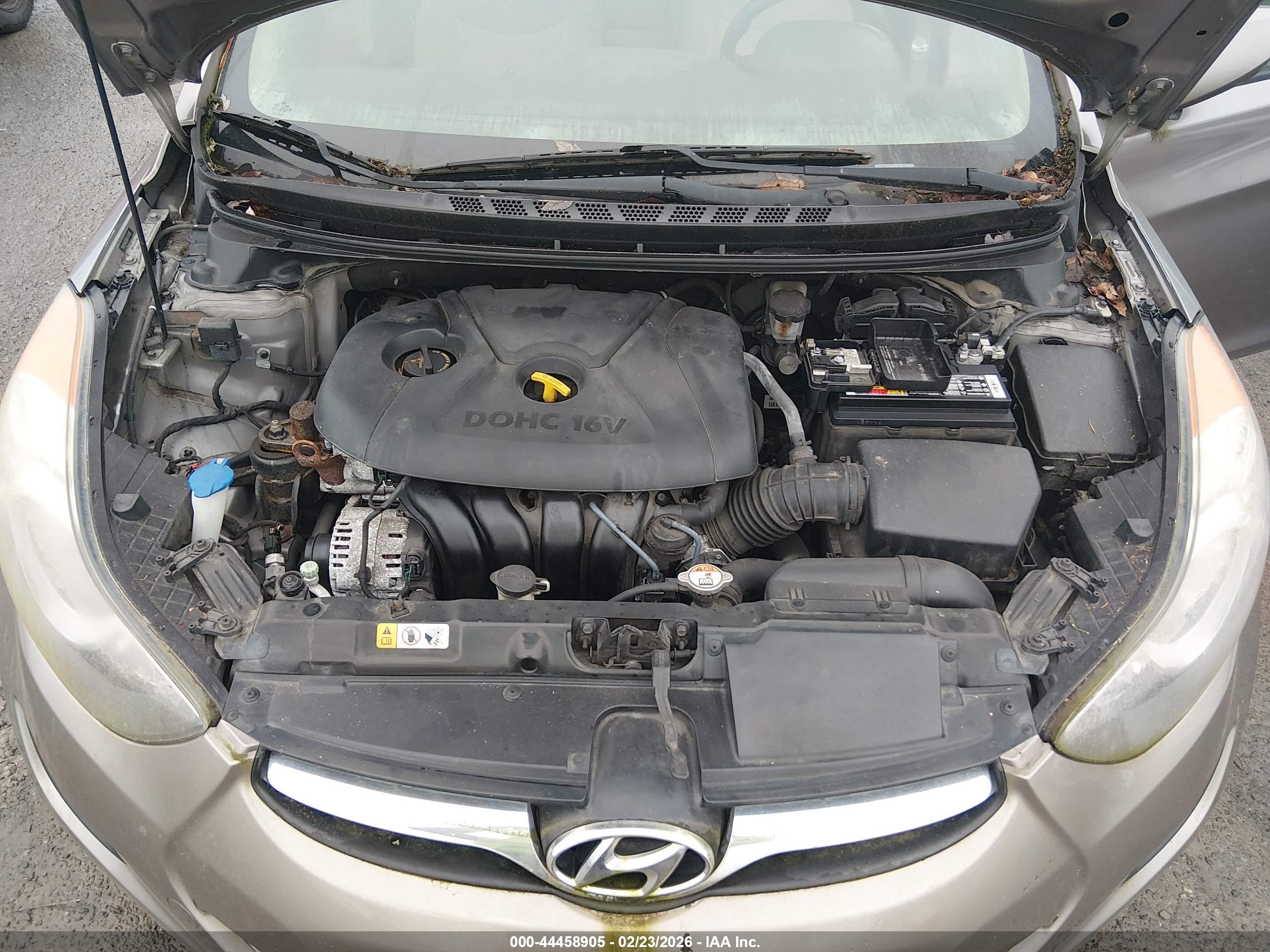 HYUNDAI ELANTRA image 10
