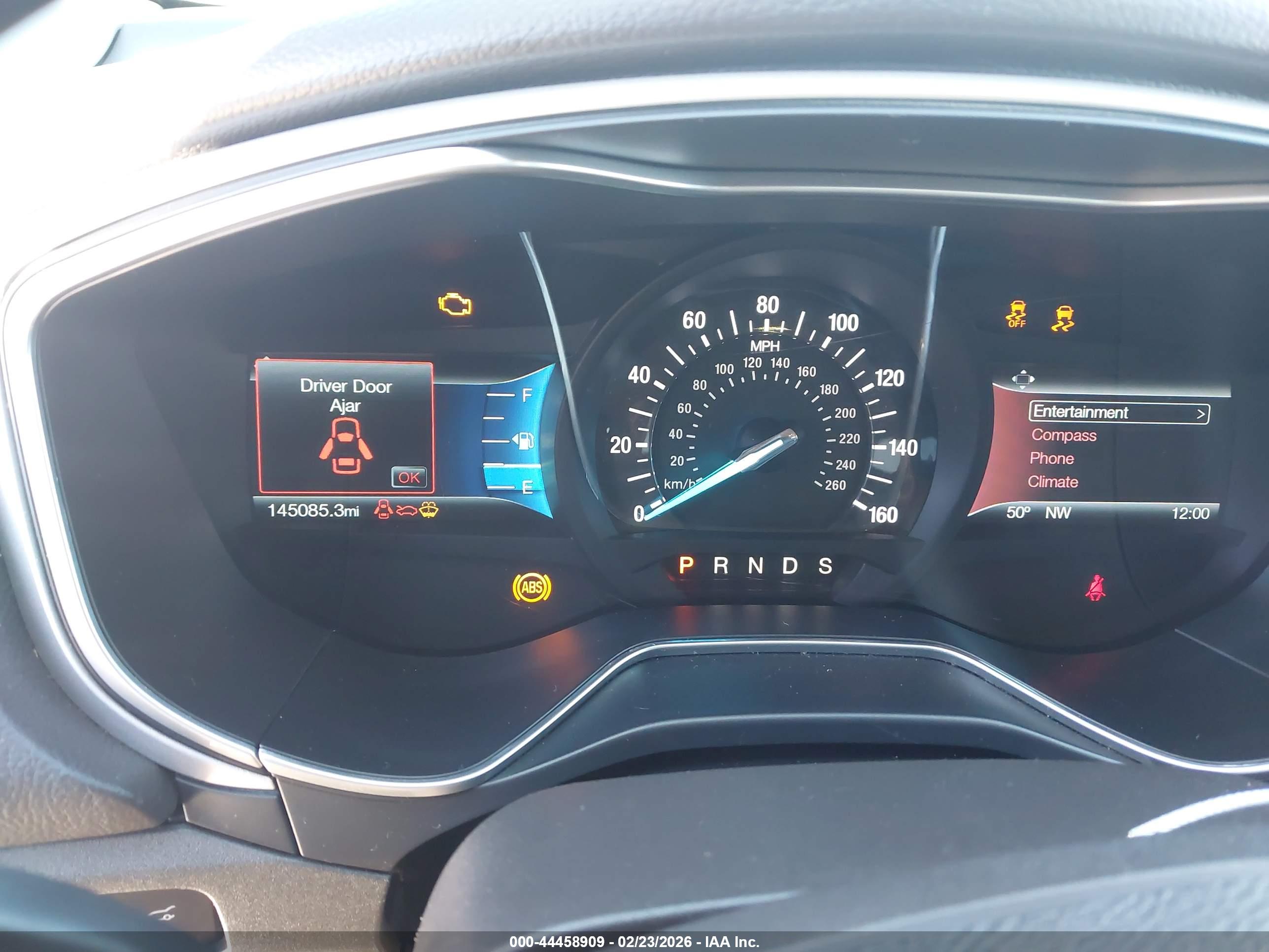 FORD FUSION image 7