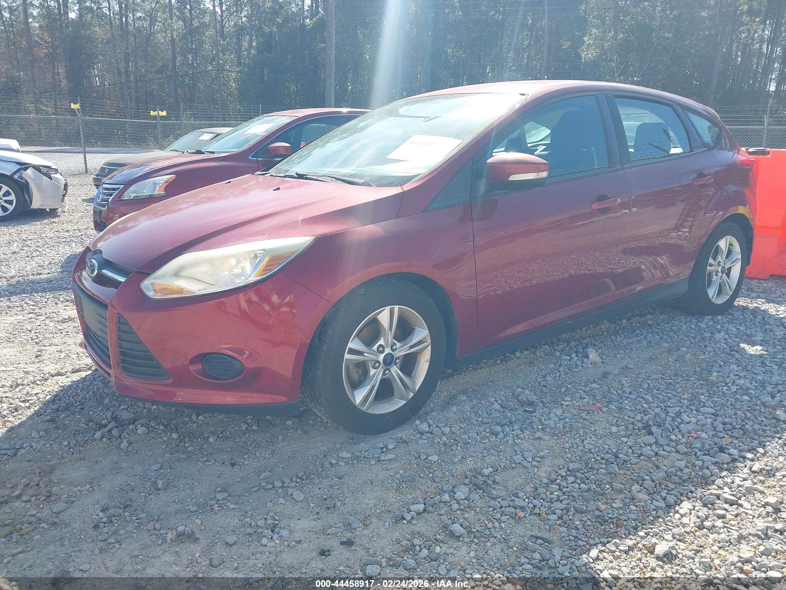 FORD FOCUS image 2